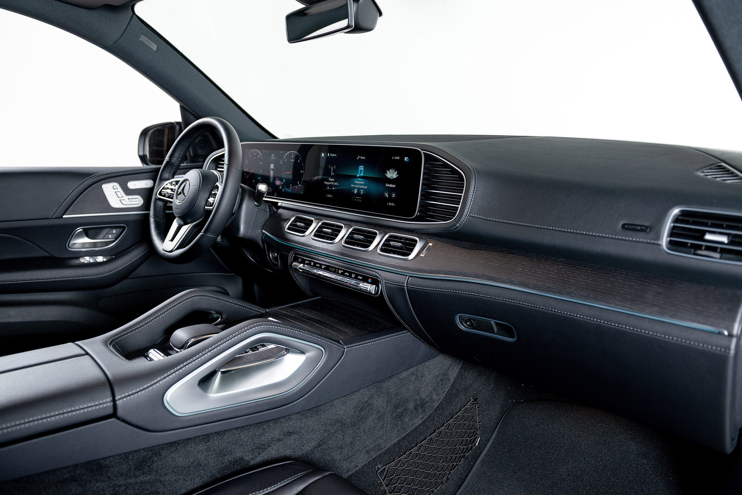 Автомобильная фотосъемка Mercedes GLS в студии. FOTÓGRAFO MÉXICO QUINTANA ROO