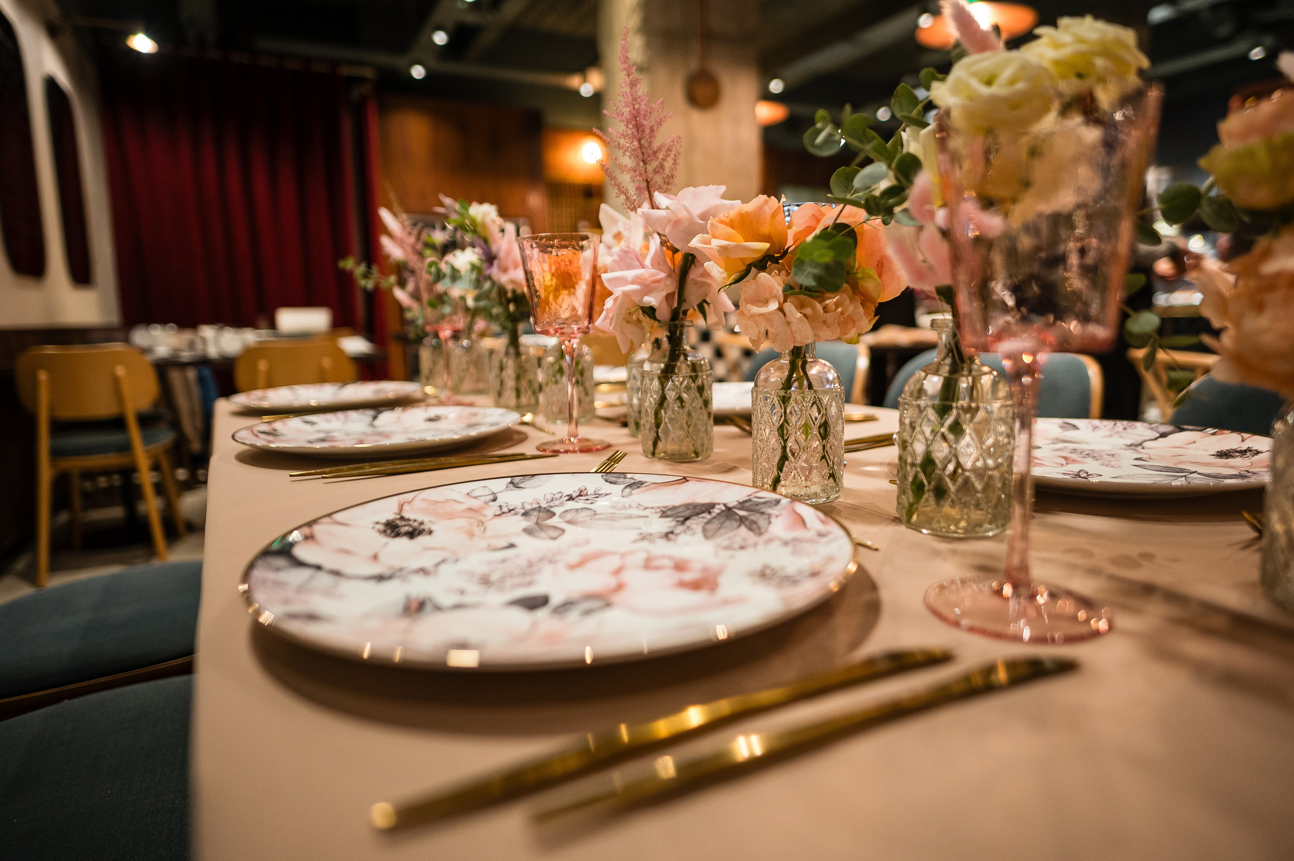 Decor Restaurant. Andrei Samuel – Fotograf București | Evenimente, Studio, Imobiliare, Produs