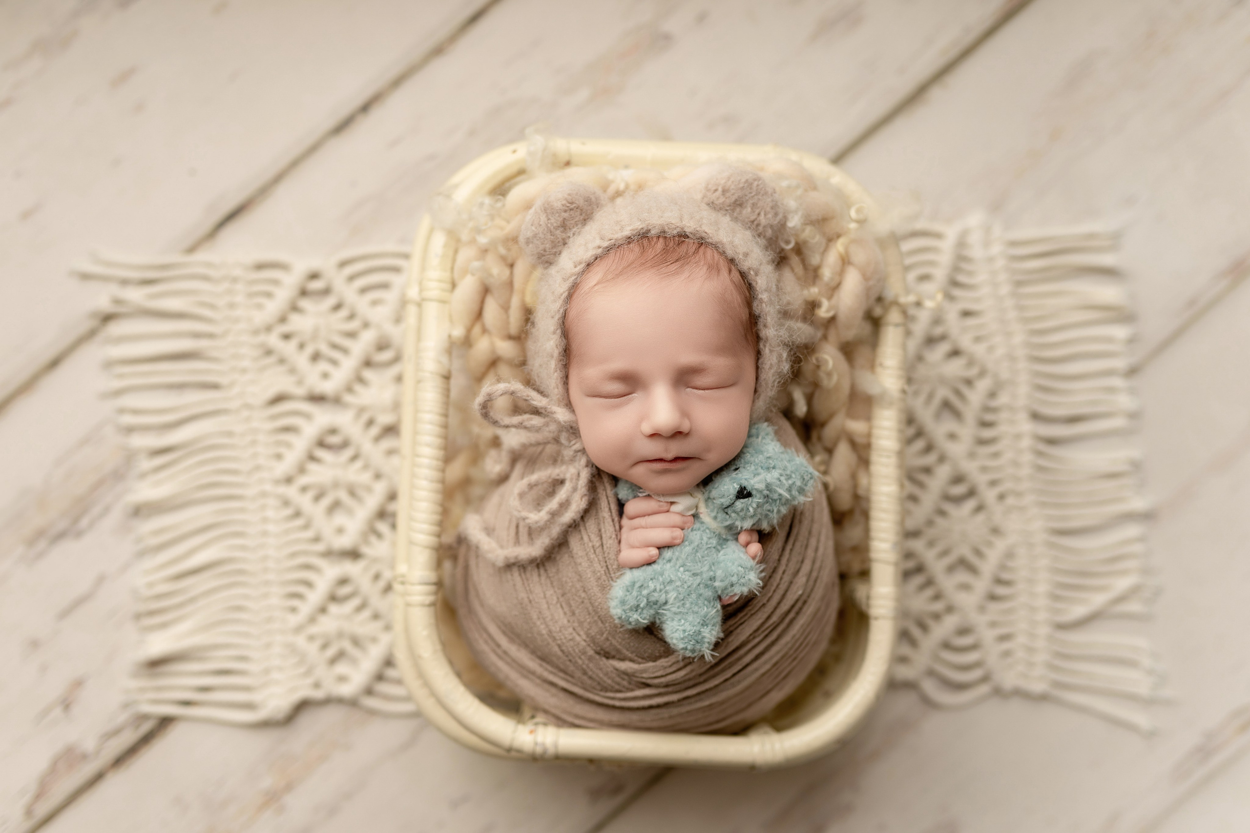 Esu Aleksandra naujagimių ir kudikių fotografė iš Vilniaus