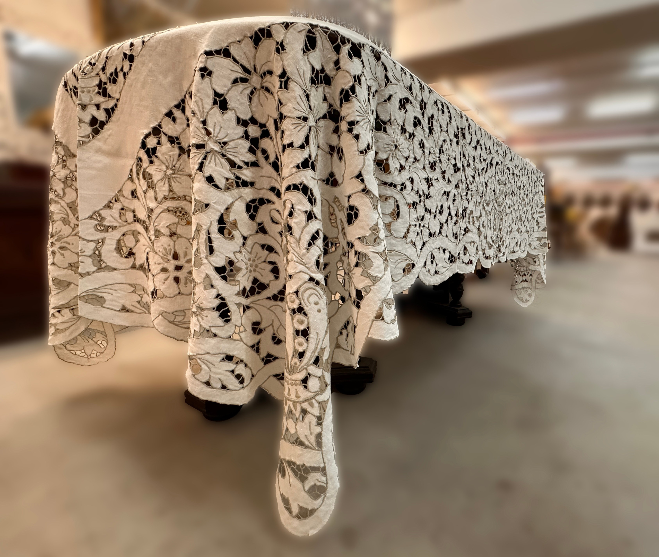 Textil2. Современнные и актикварные украшения в Барселоне, Москве и Санкт-Петербурге