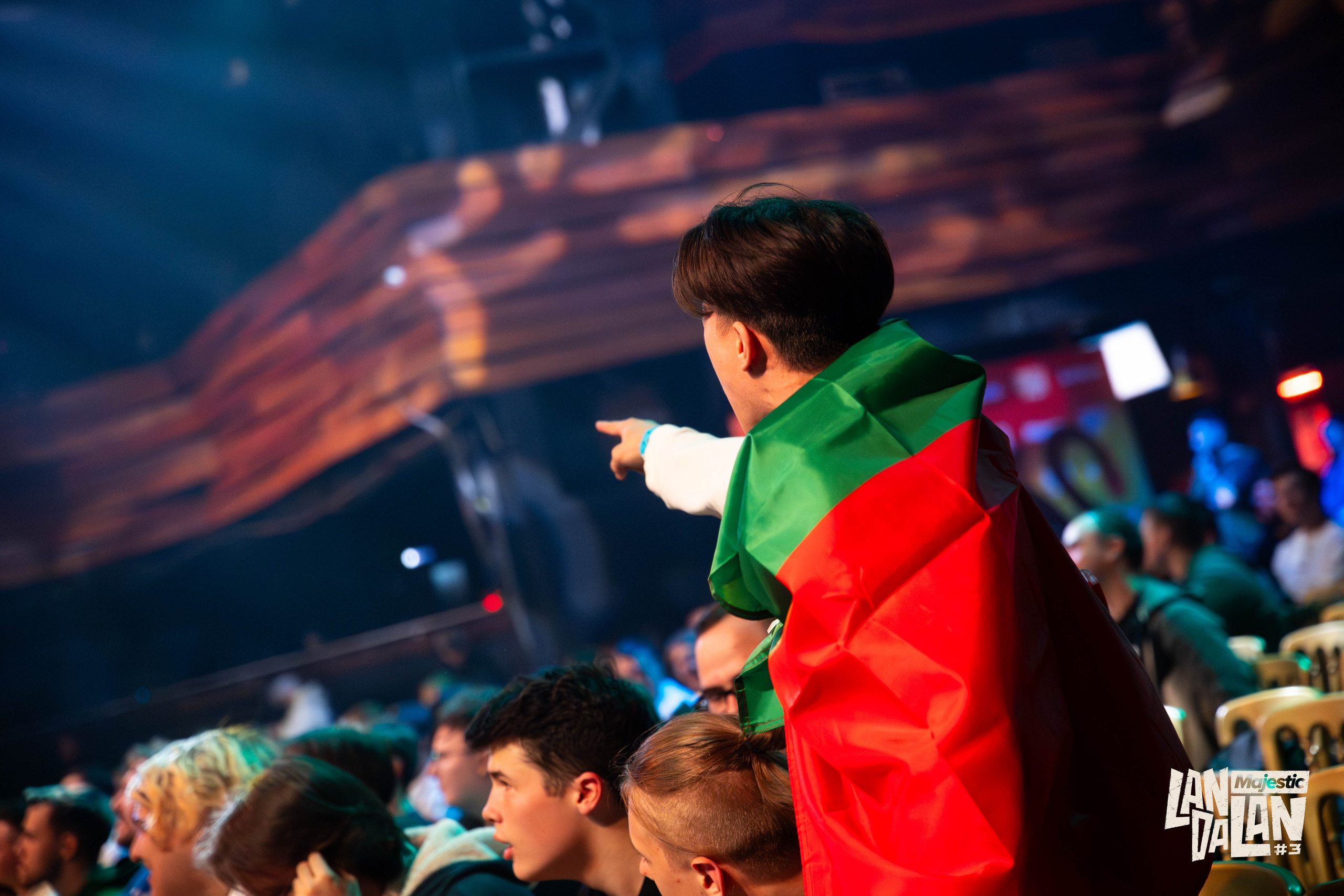 LanDaLan & FRAG & GLuck Yungstar & UCA