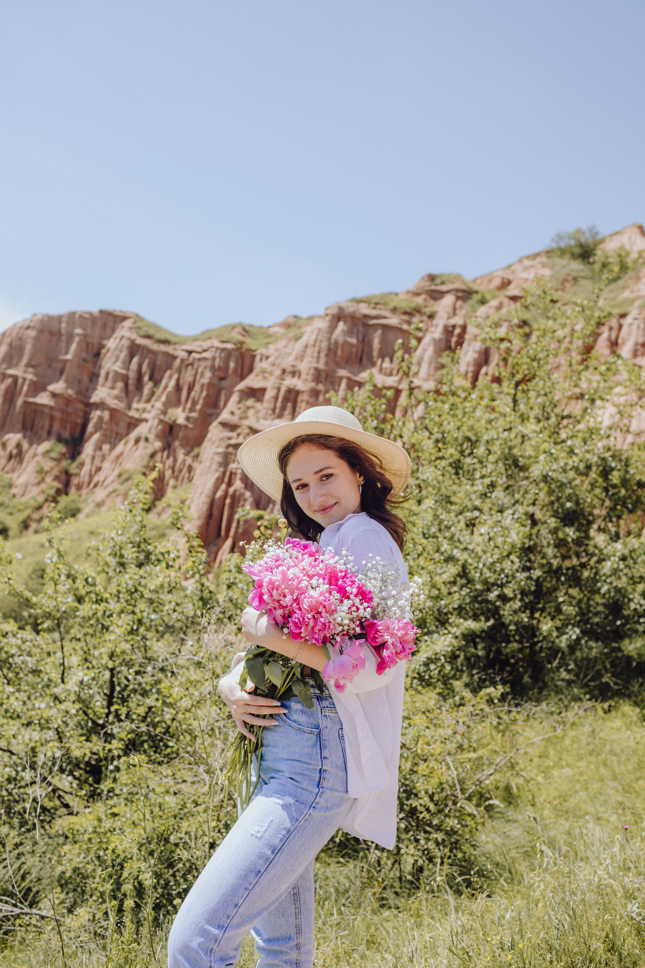 Ada. Wedding & couple photographer from Romania Rut Vetan