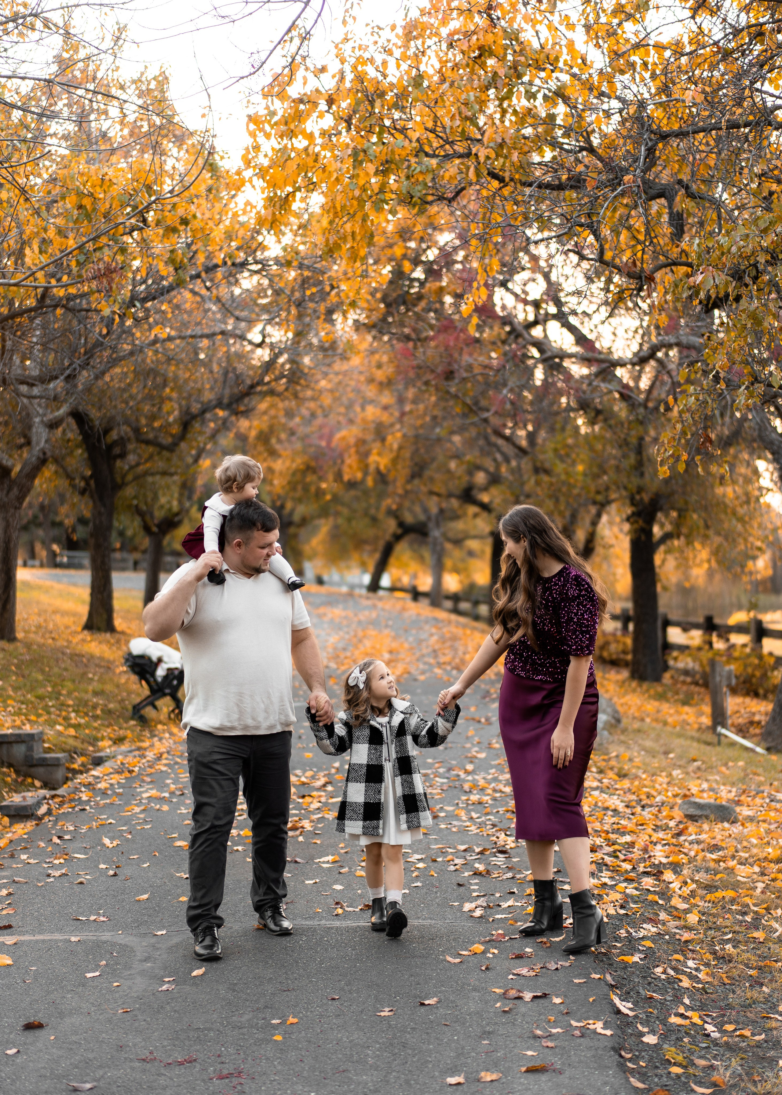 Klyushin family. Family photographer in Sacramento | Sofia Pavenko