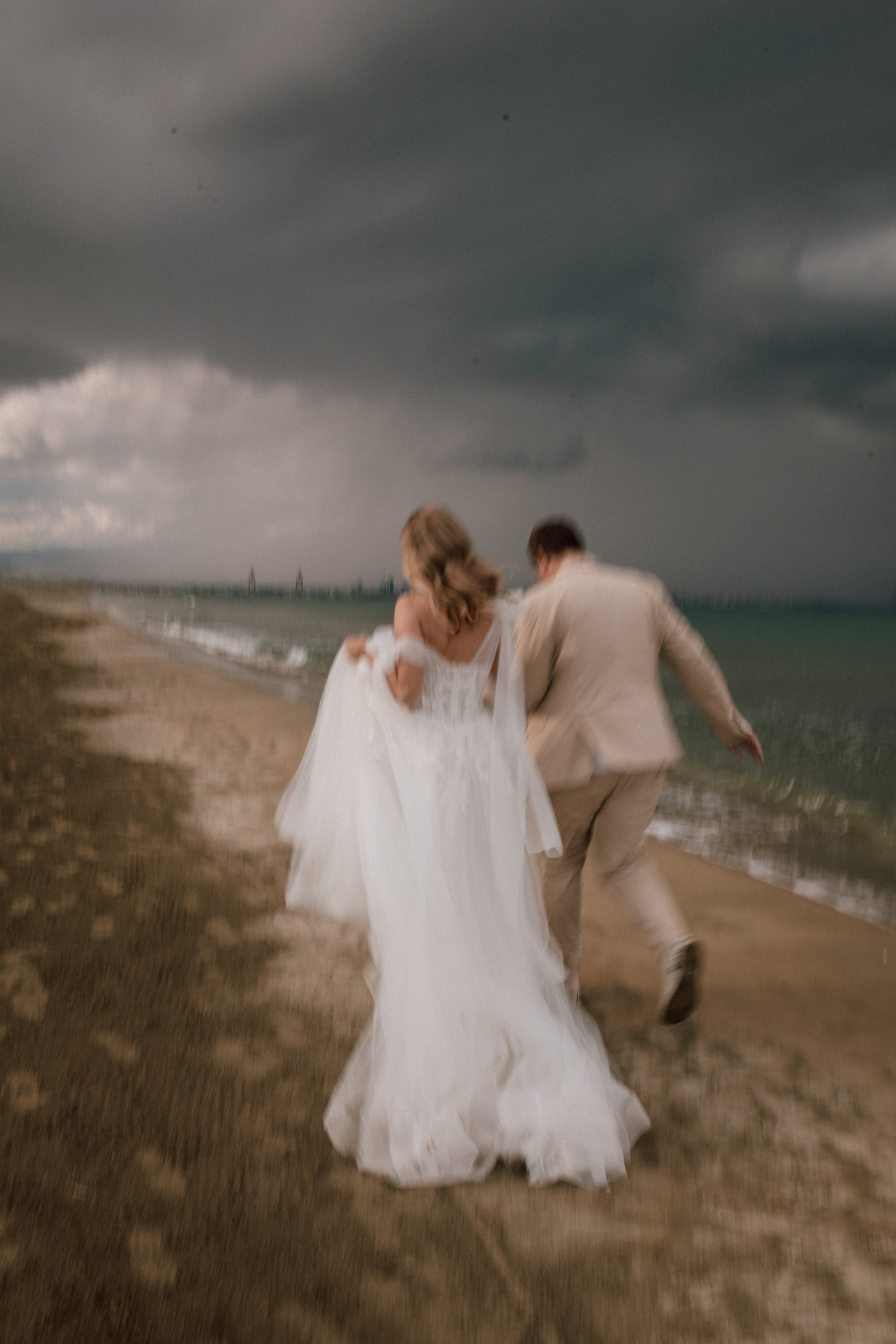 Sema & Darina. Photographer Alina Sparrow