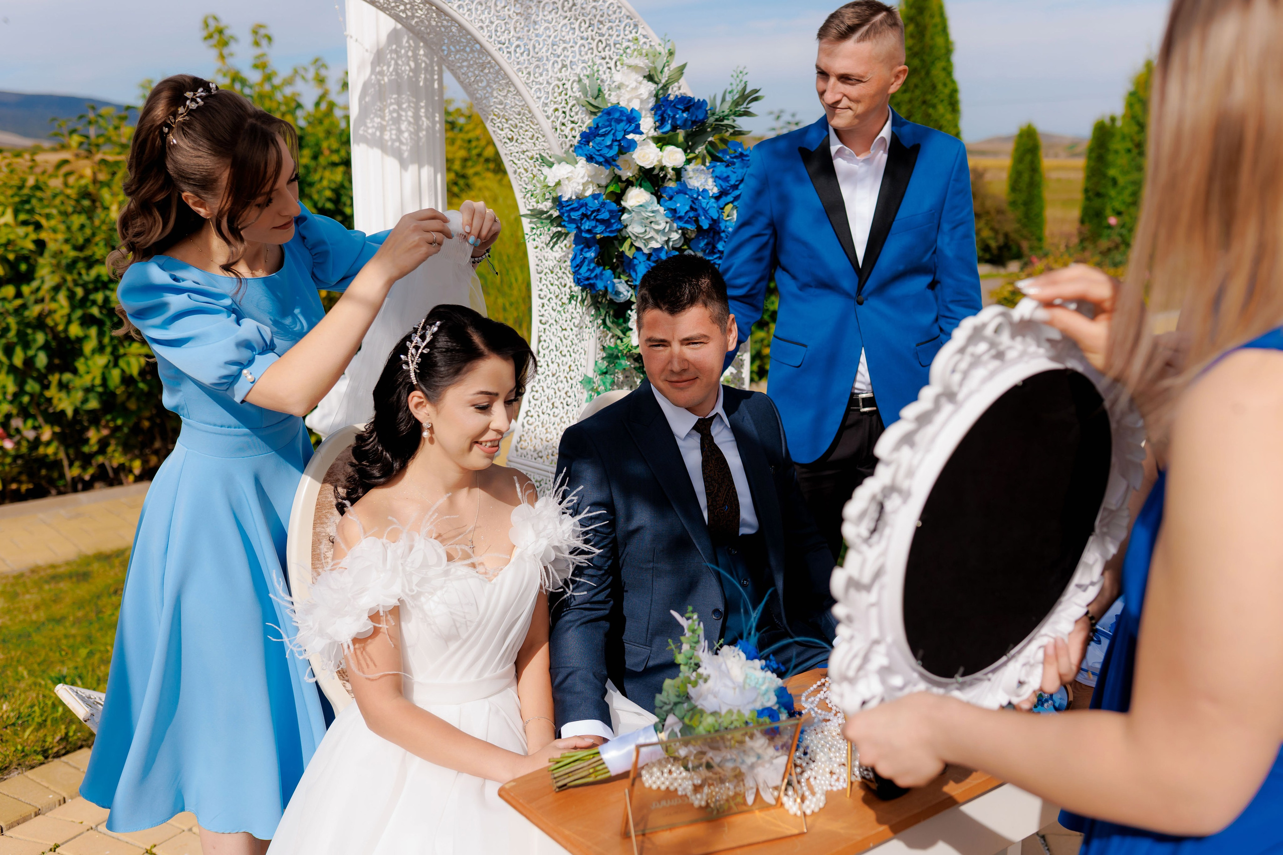 Loredana & Emilian – Ziua Nunții | Videografie - fotografie Botez Suceava, Iași, Botoșani. Servicii foto-video profesionale, pentru momente de neuitat