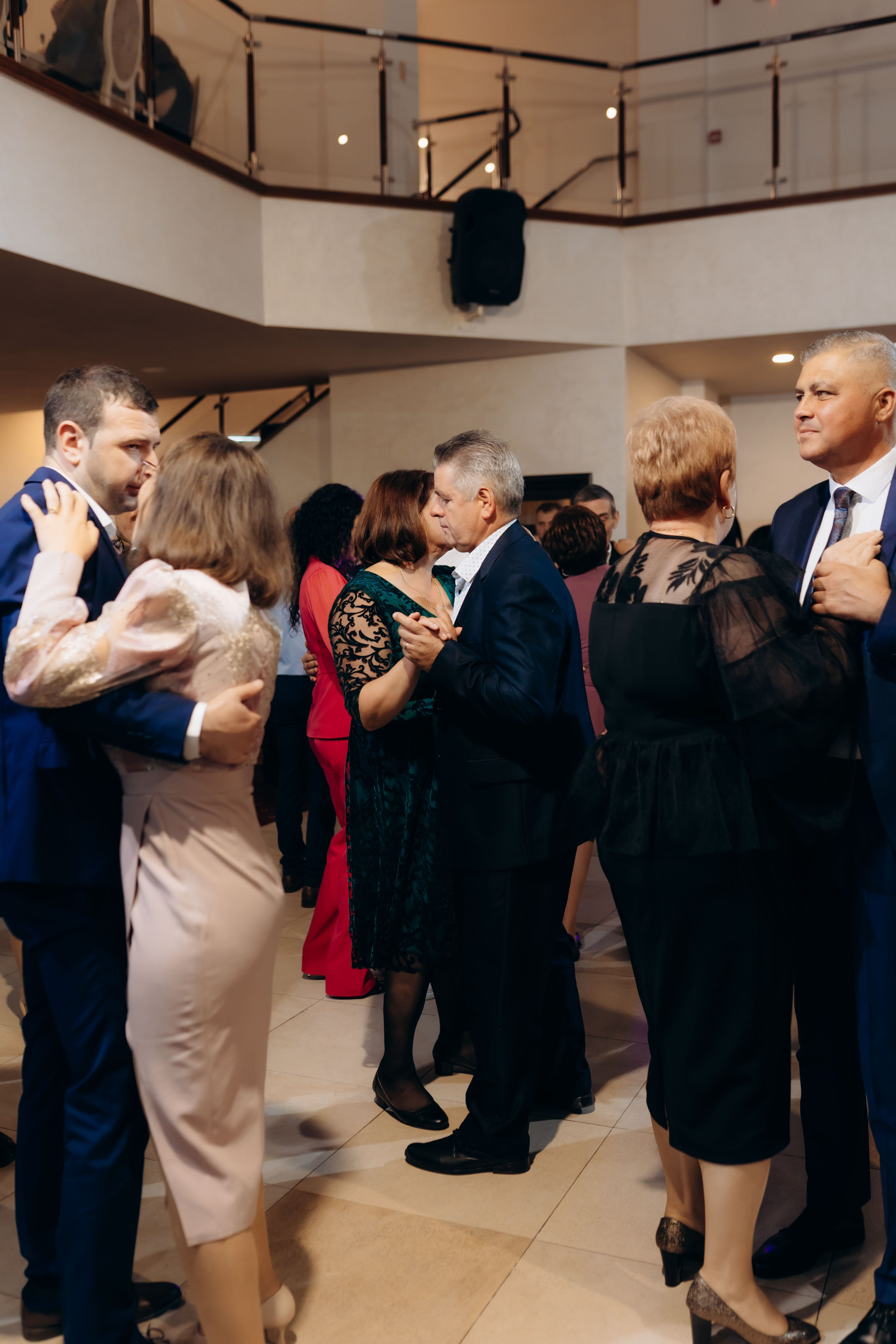 Loredana & Emilian – Ziua Nunții | Videografie - fotografie Botez Suceava, Iași, Botoșani. Servicii foto-video profesionale, pentru momente de neuitat