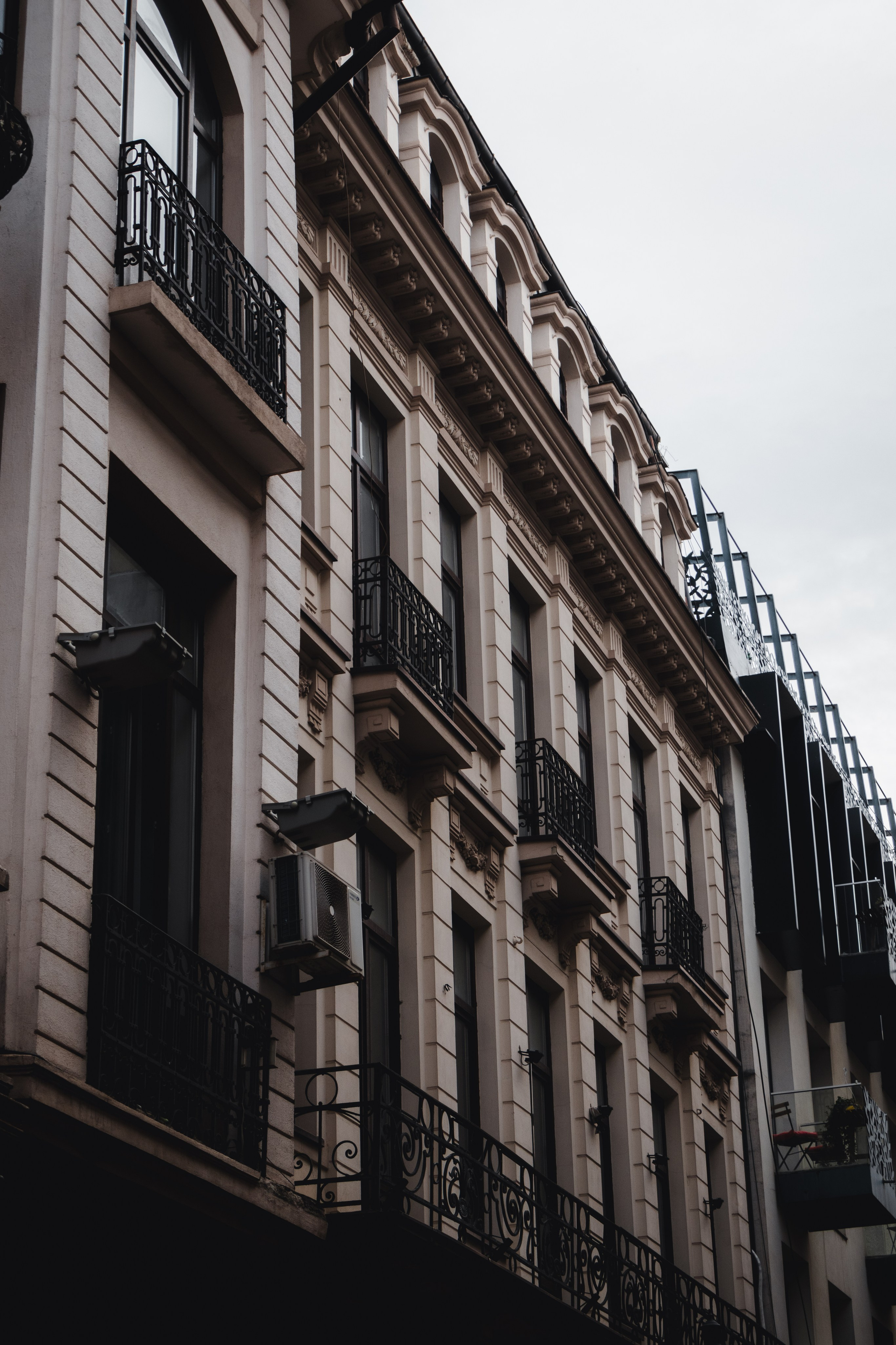 Bucharest. Дизайнер и Фотограф в Кишинёве Бусуйок Станислав