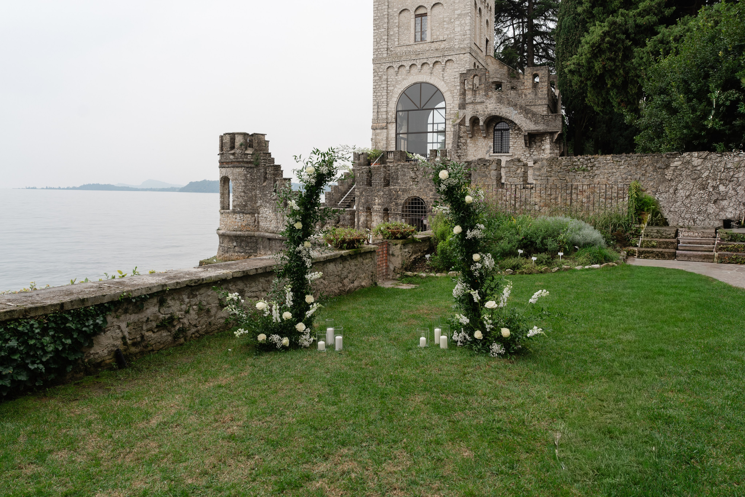 LINDSEY AND ROBERT _LAKE GARDA. PHOTOGRAPHER IN ITALY