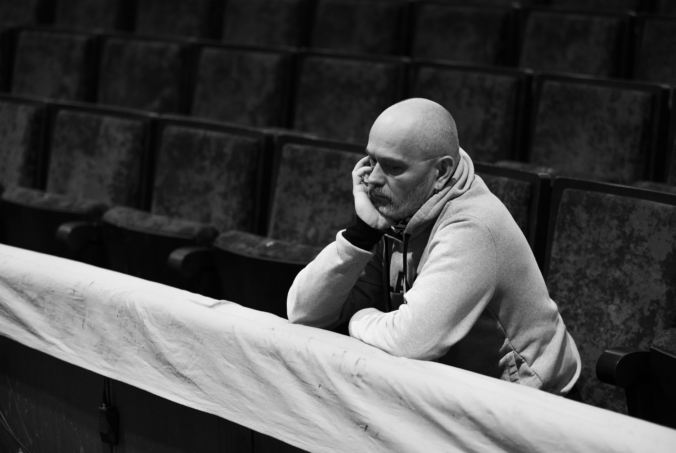 Invisible theater. Ballet and artistic photographer in Prague Francesco Sanvito