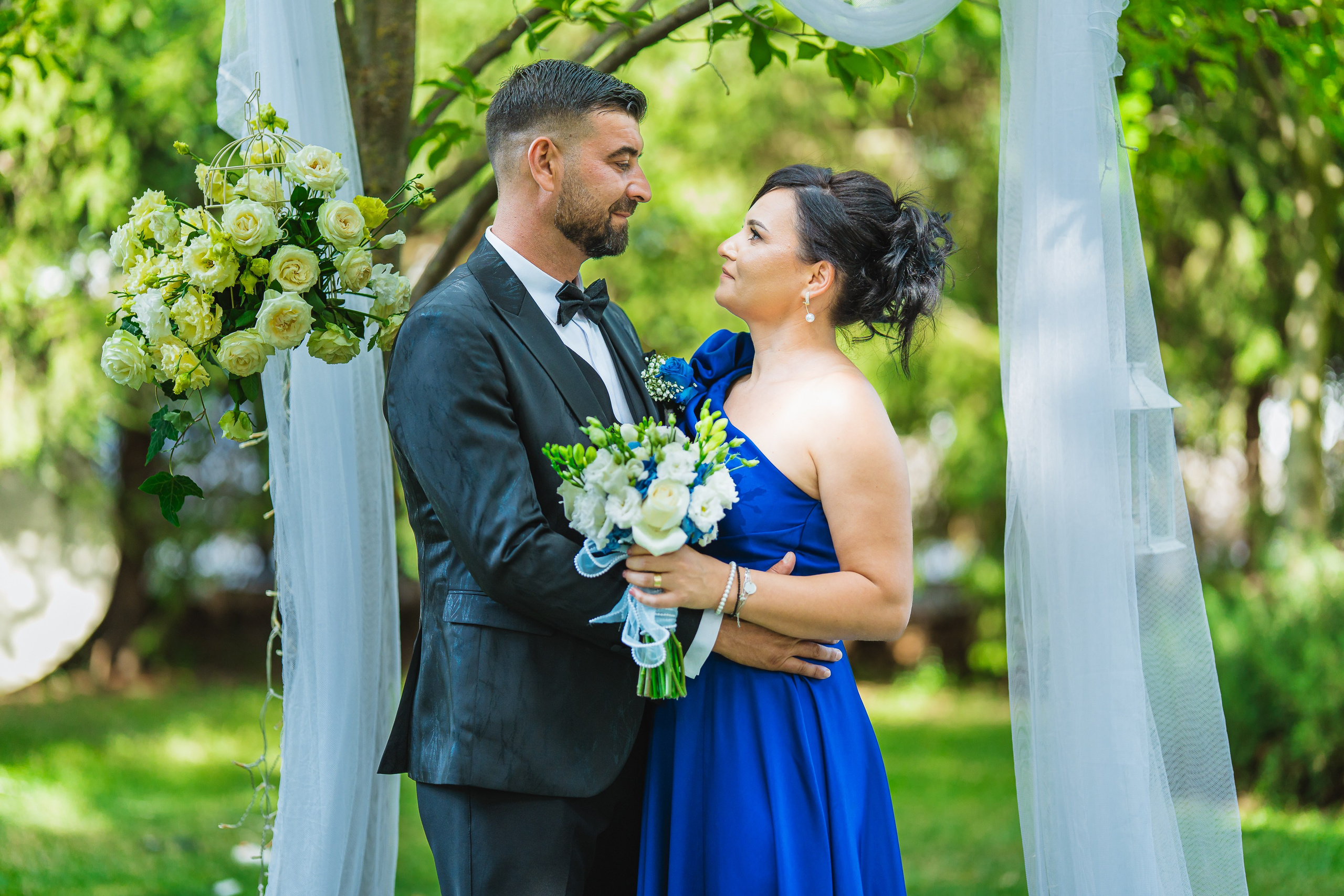 Bella & Adi. Foto Studio — Fotograf de evenimente, nunti, botezuri, portrete