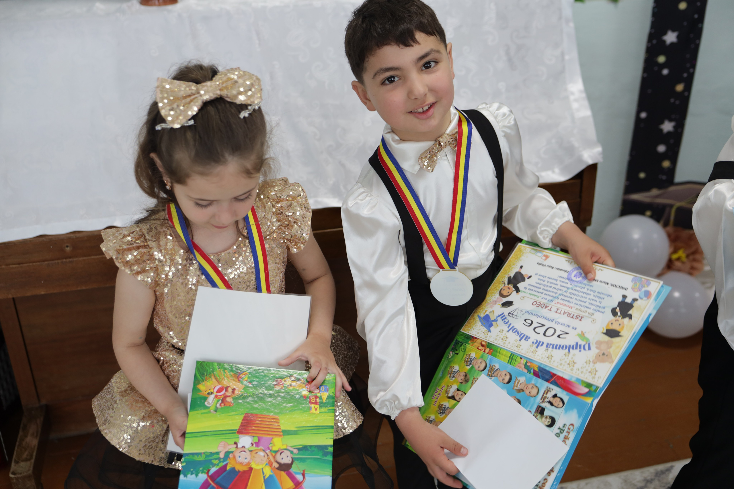O filă de copilărie.... Alika Dia- Fotograf în Republica Moldova, Strășeni