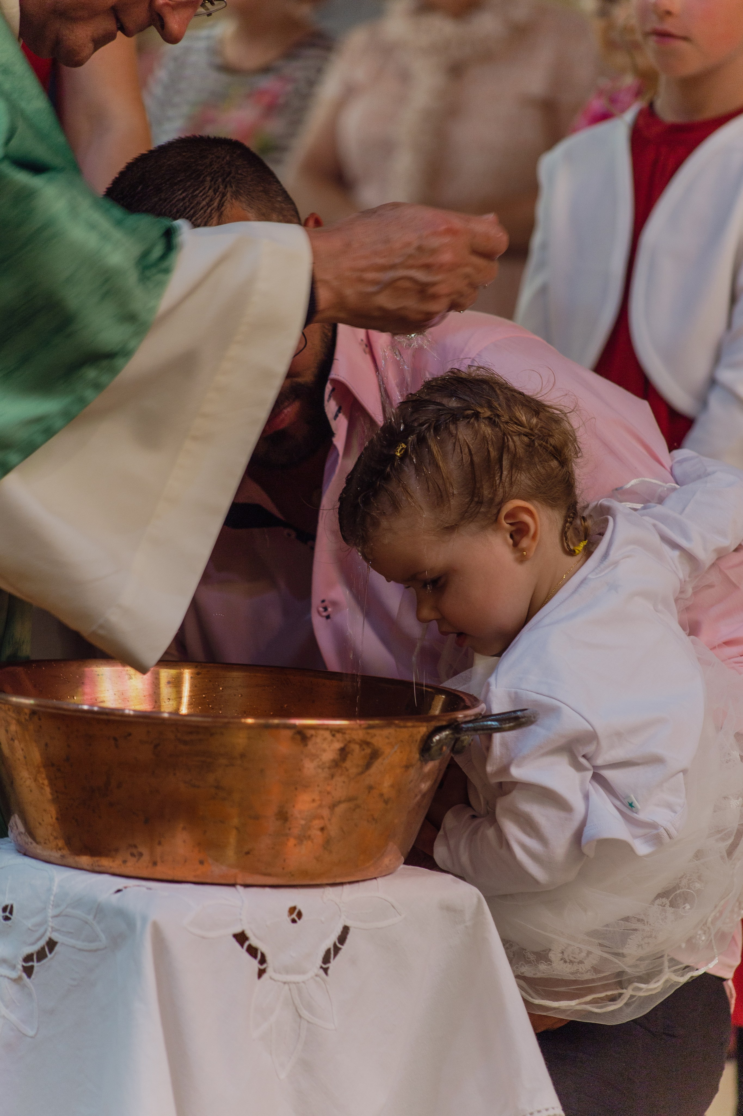 Julia et Shanna | Baptême. Studio photo « Partage ton bonheur » – Photographe famille près de Châtellerault, Poitiers et Tours