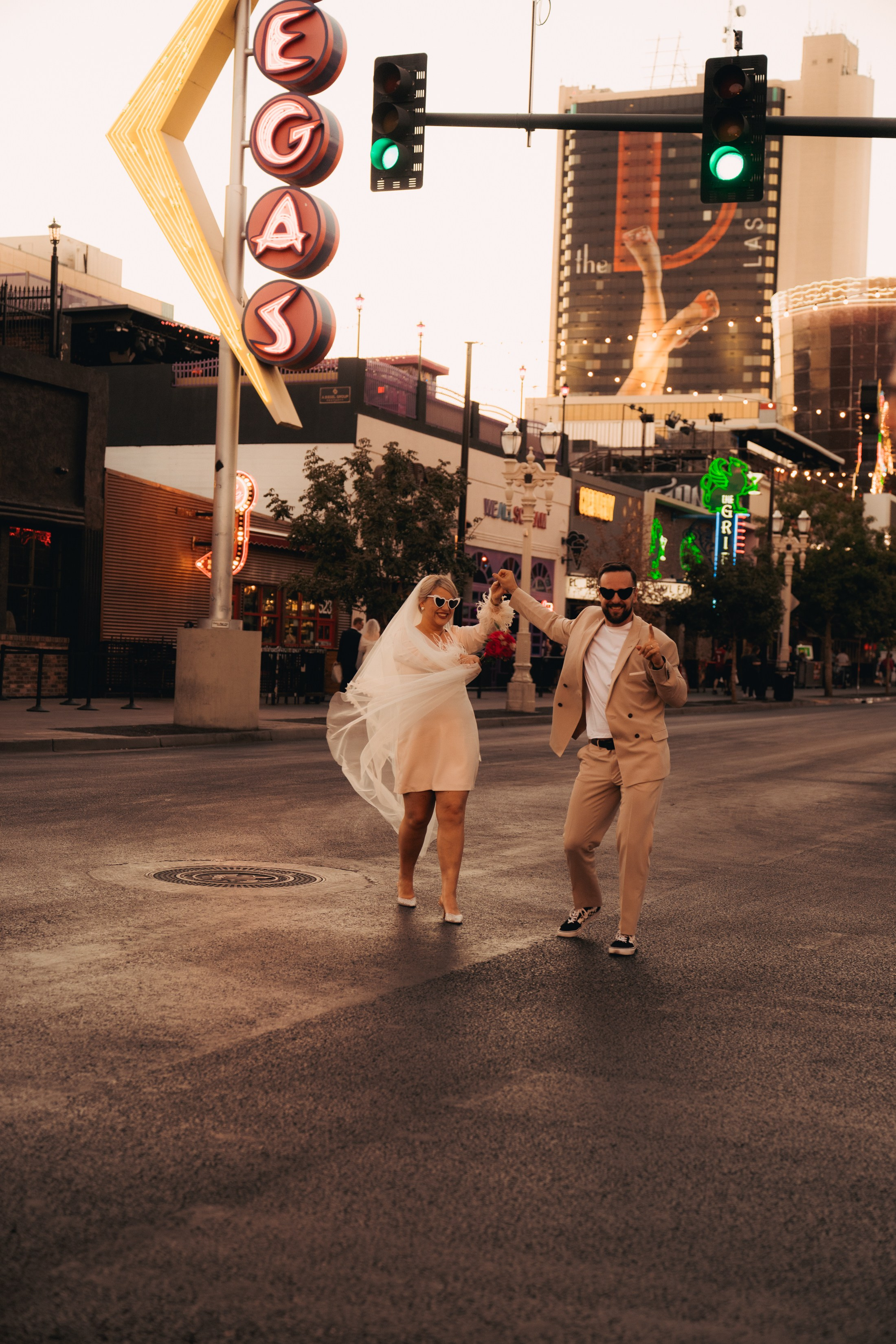 Justyna&Karol. Wedding & elopement photographer Viktoriya Kravtsov. Las Vegas
