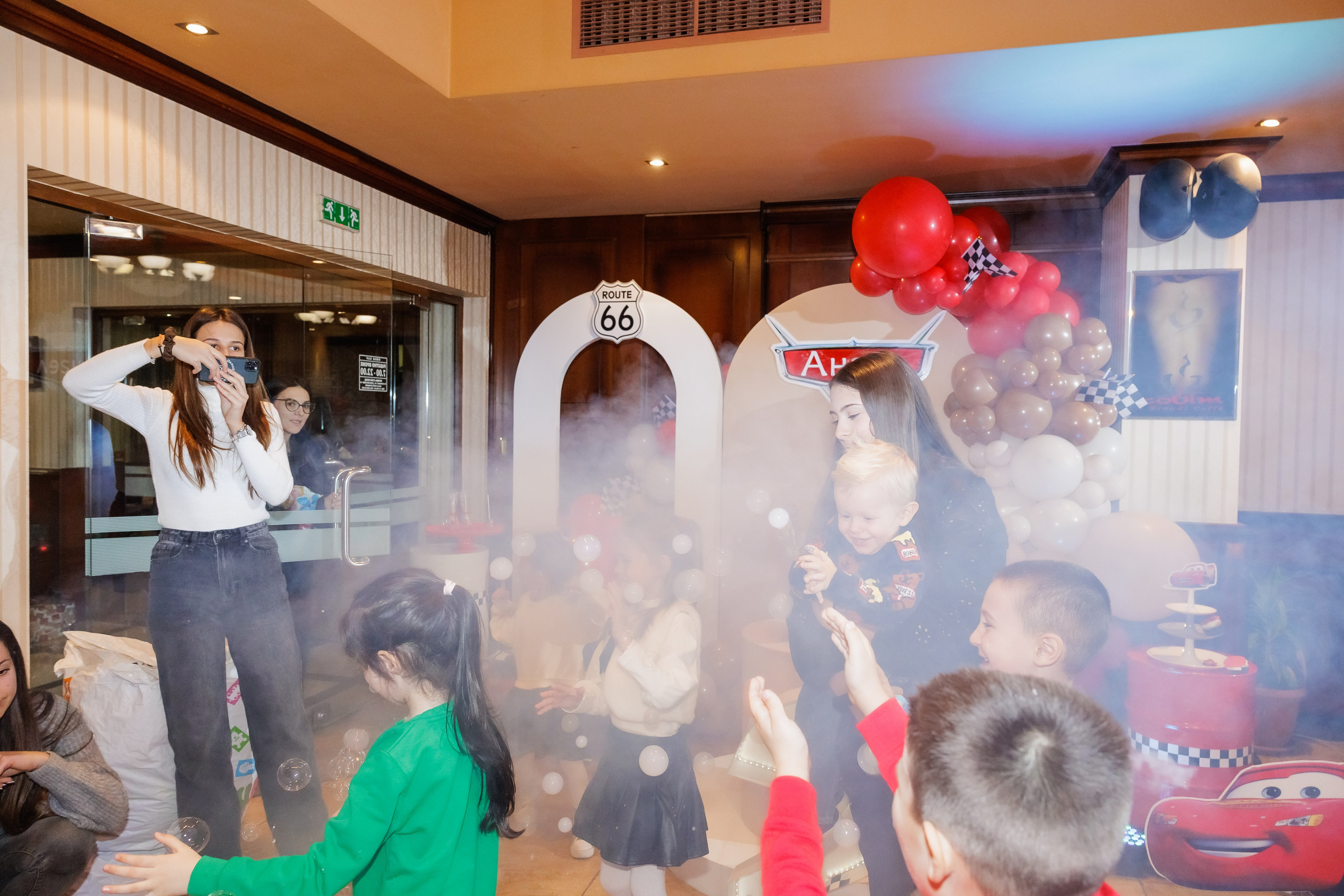 Честит Рожден Ден. Фотограф Ирина Йотова