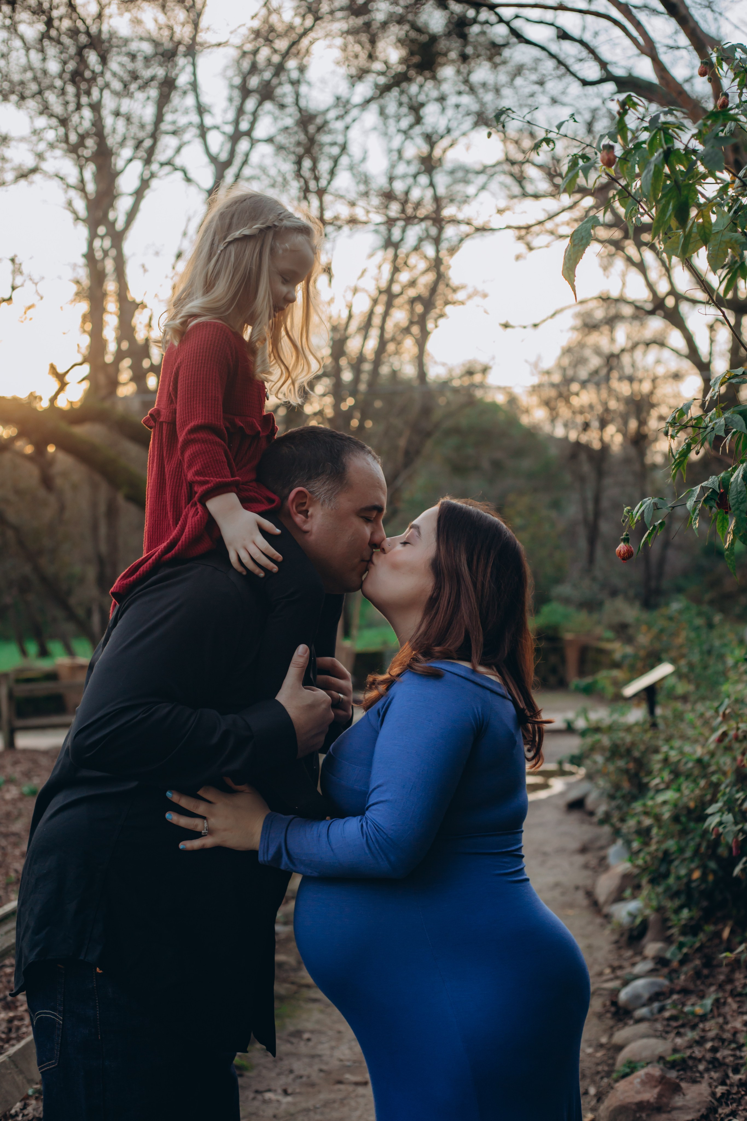 Wonderfule Pregnancy. Family and children’s lifestyle photographer Elena Tumanova