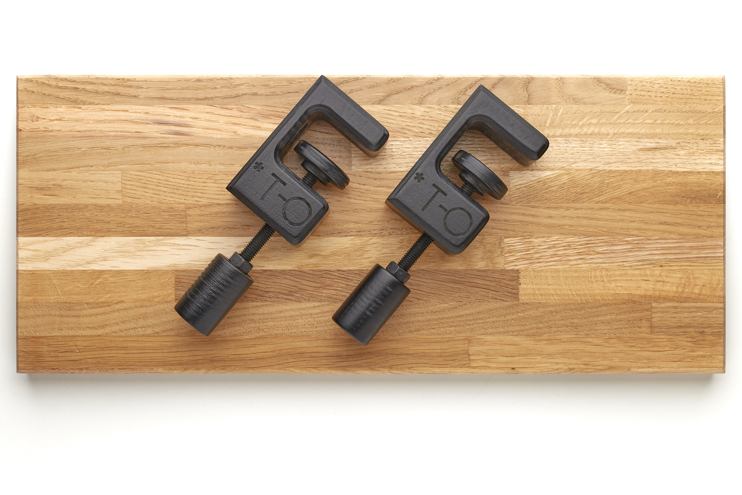 Product photographer in Riga. Photographer in Doha, Qatar