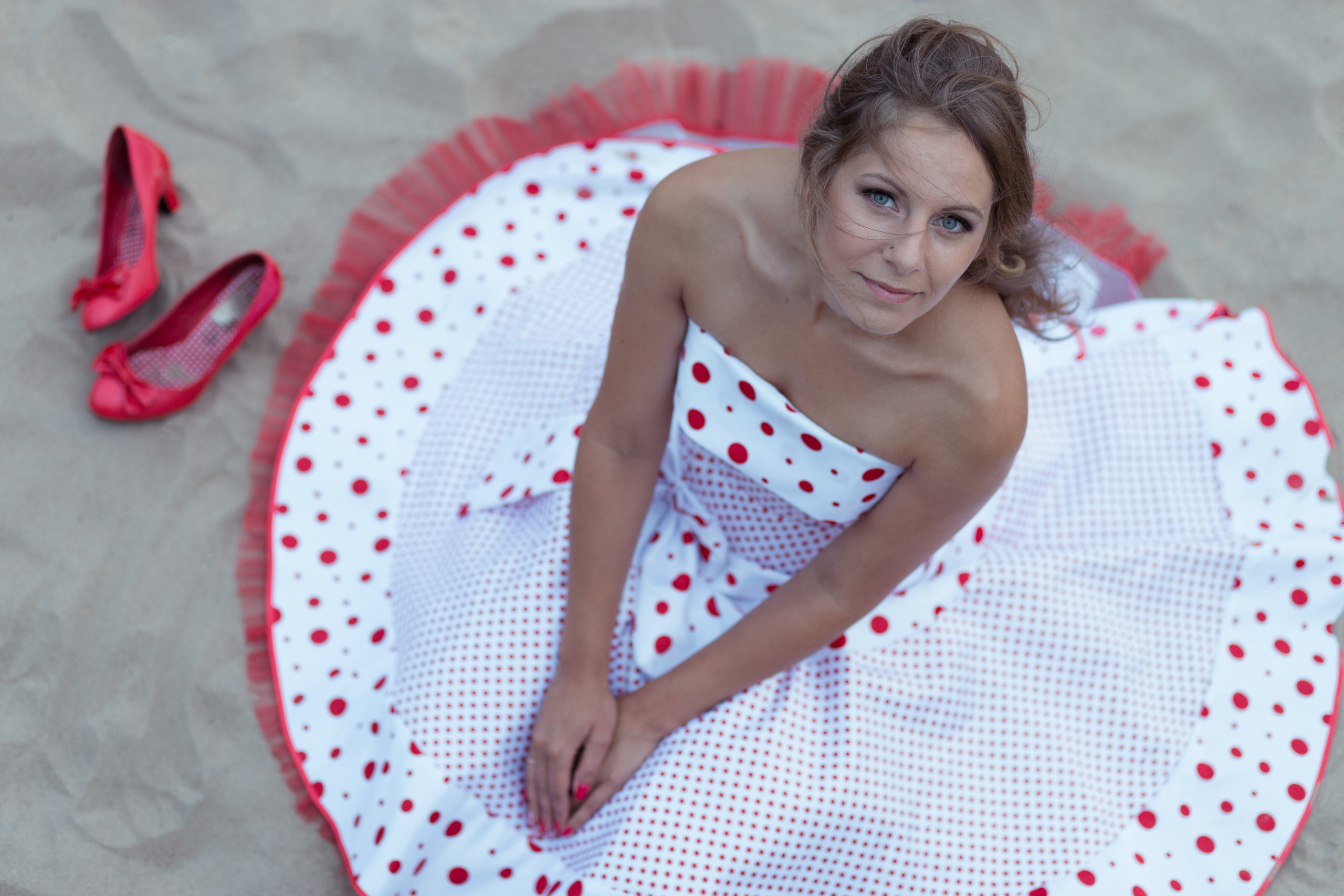 Portrait photographer in Riga. Photographer in Doha, Qatar