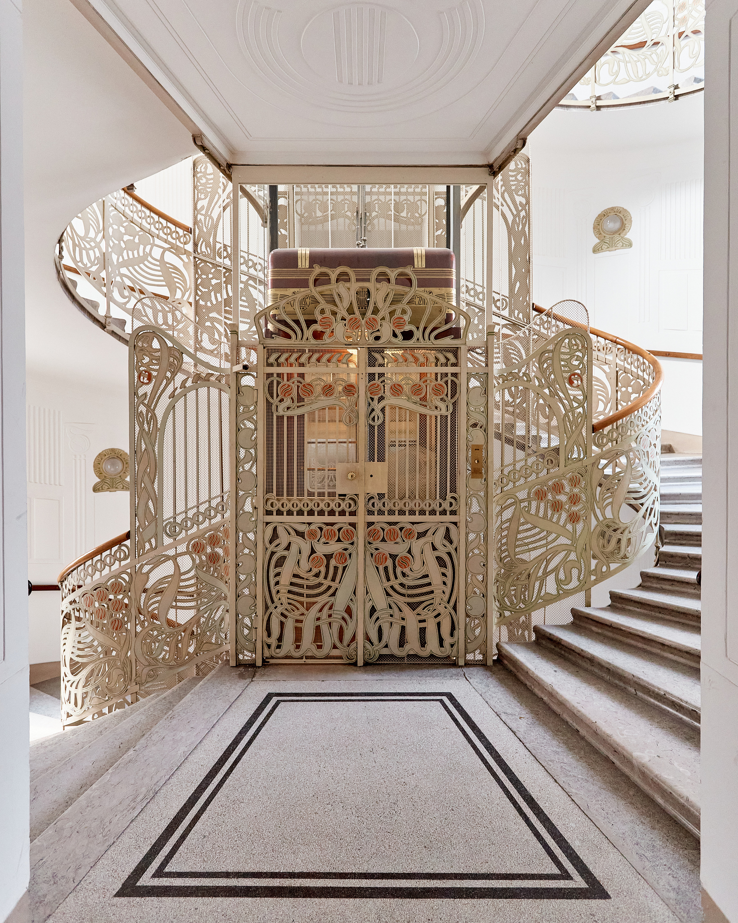 Interior photographer in Riga. Photographer in Doha, Qatar