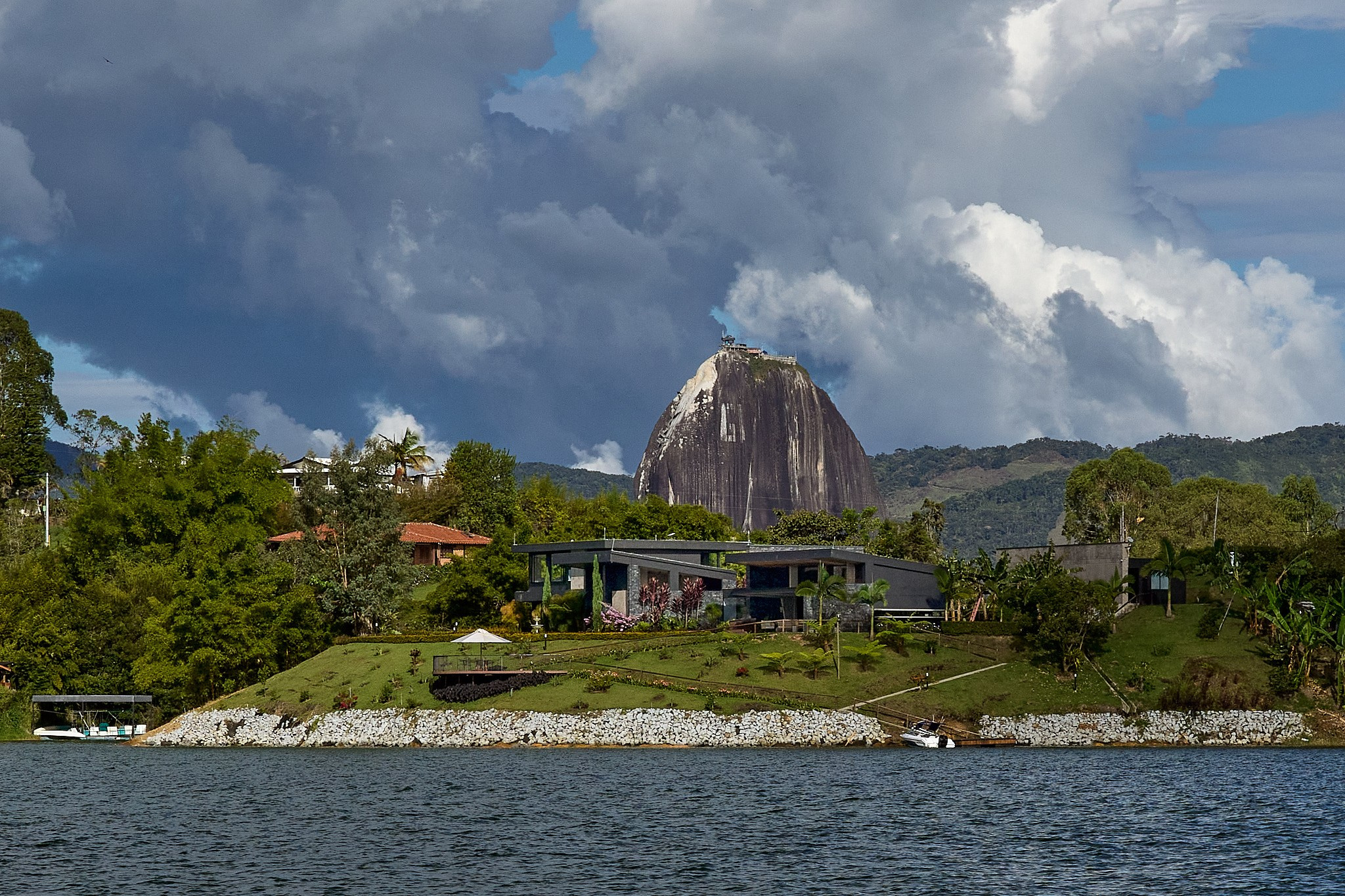 Casa Shangri-La en Guatapé, Antioquia, Colombia