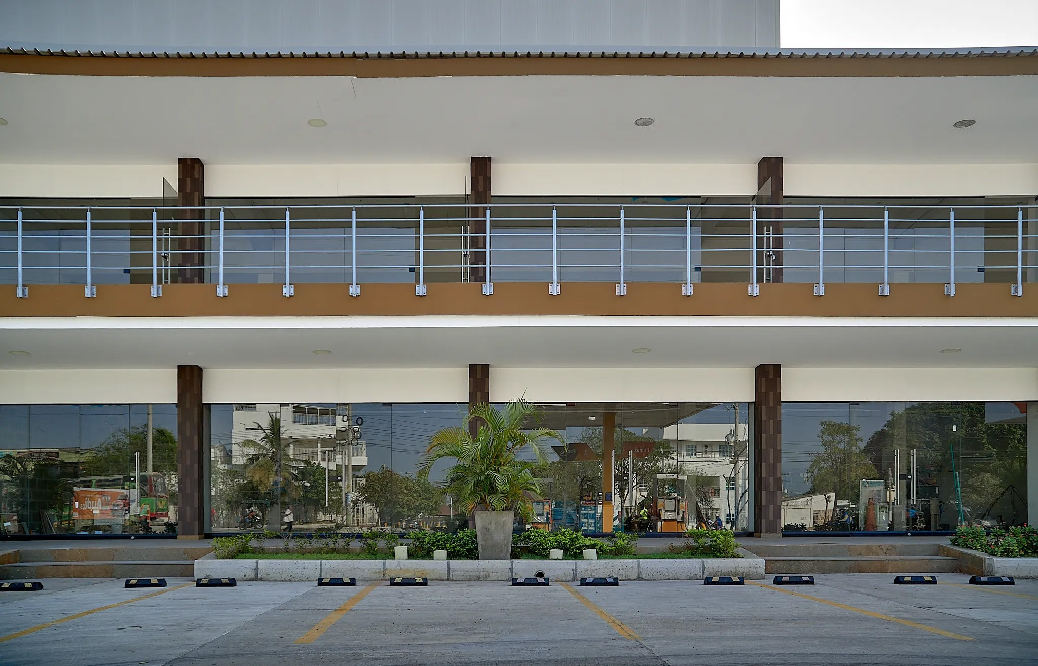Sesión fotográfica arquitectónica Mall Comercial El Bosque
