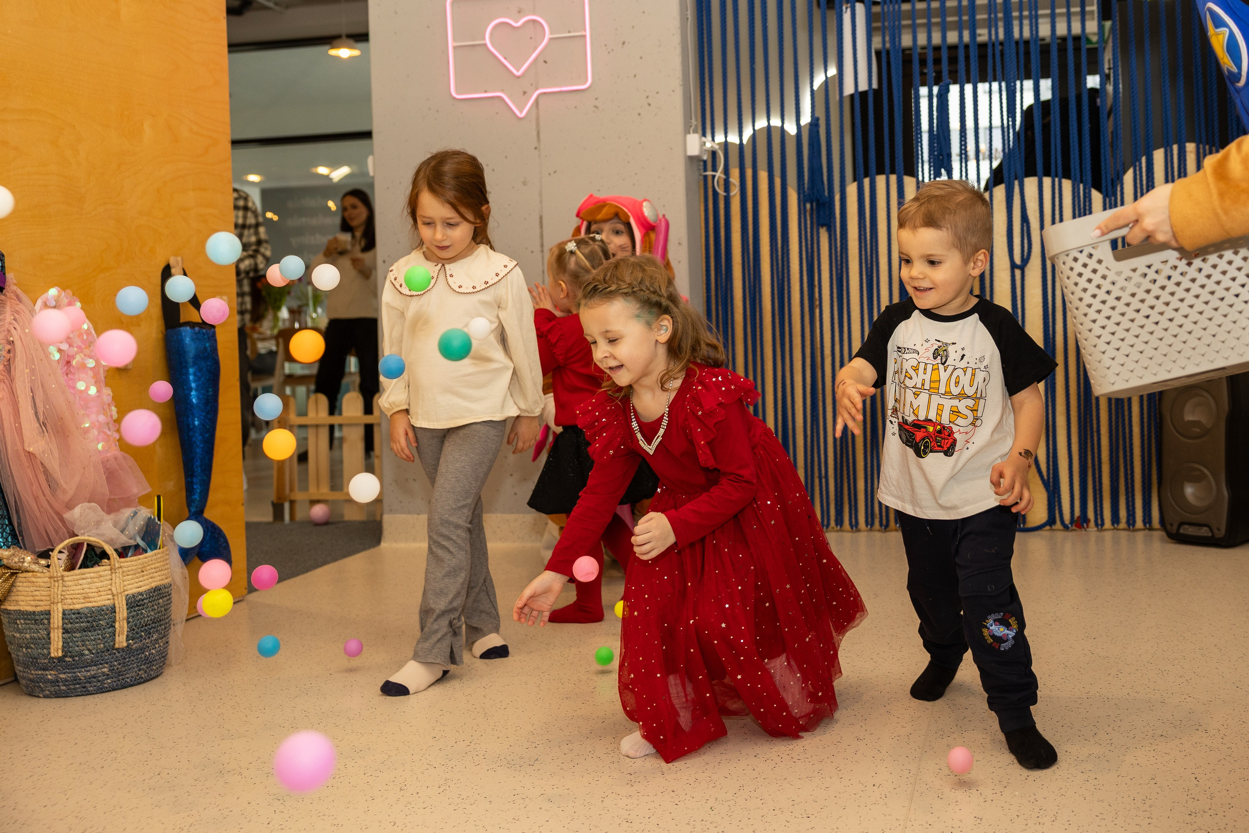 День рождения Артёма 24 января 2026 года. Семейный и детский фотограф в Варшаве Мила Бобровская