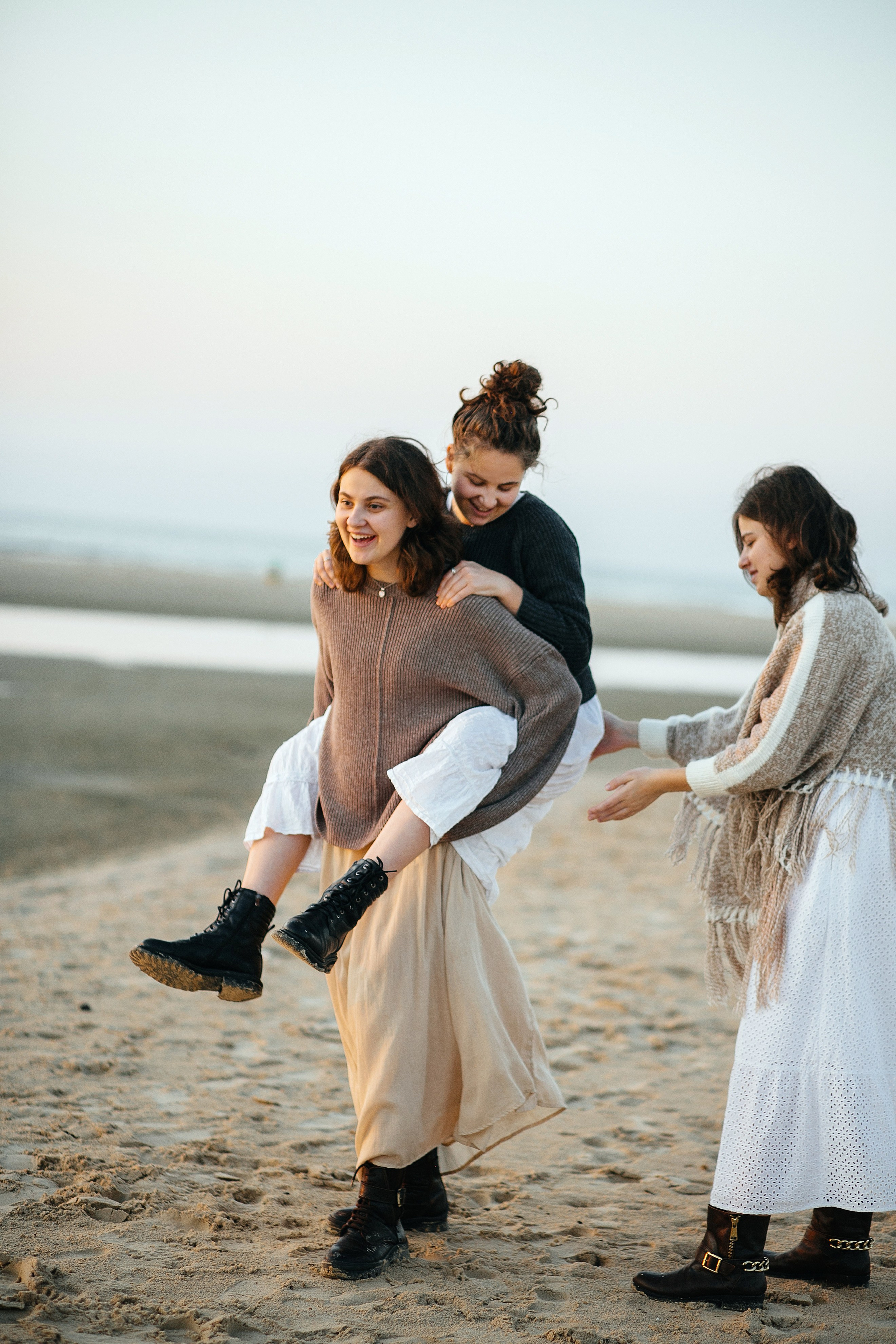 3 sisters Netanya. Family photographer in Israel