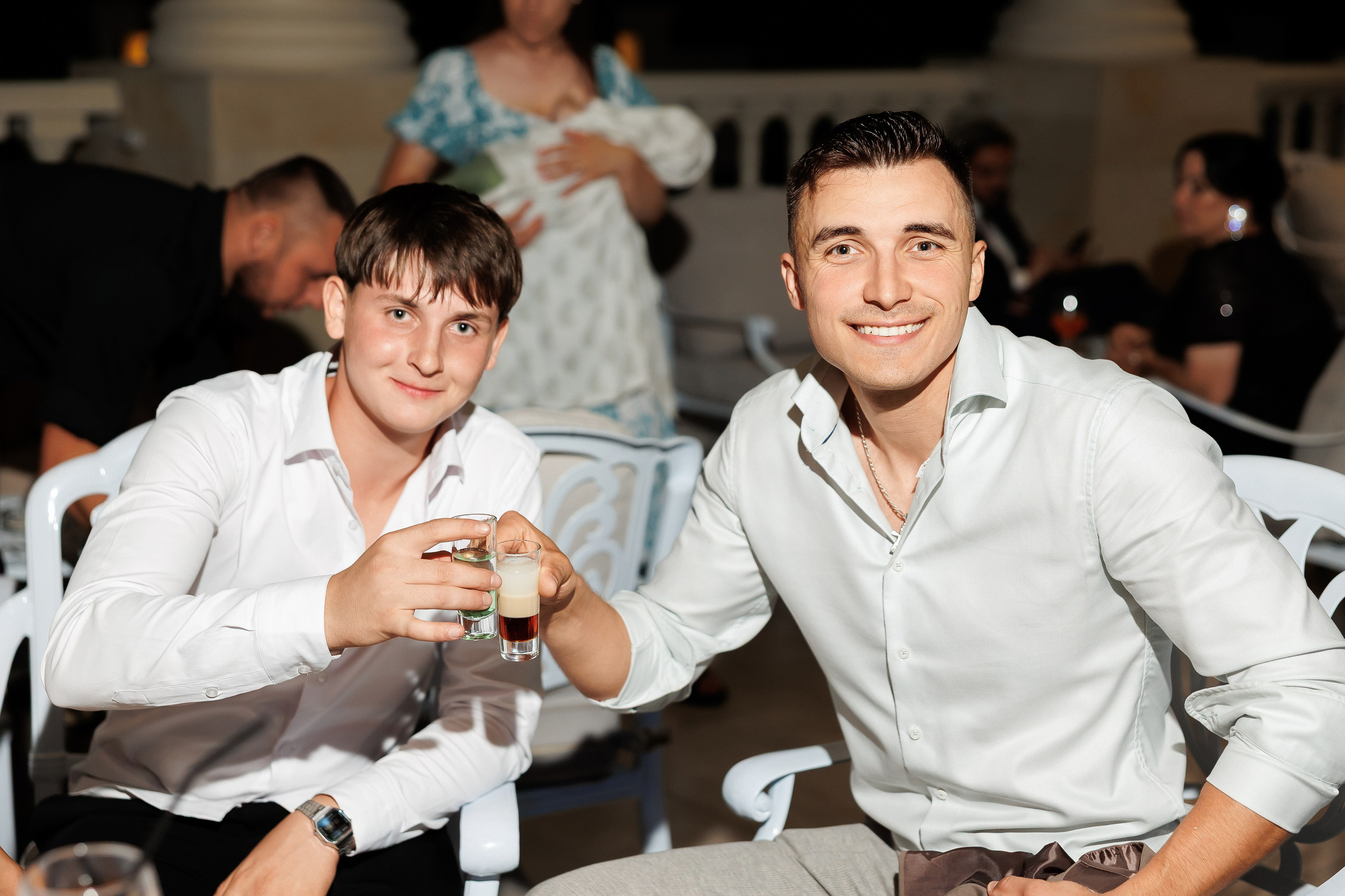 Eugen & Livia — Grand Elysee — Wedding Day. Servicii Foto și Video 067188353