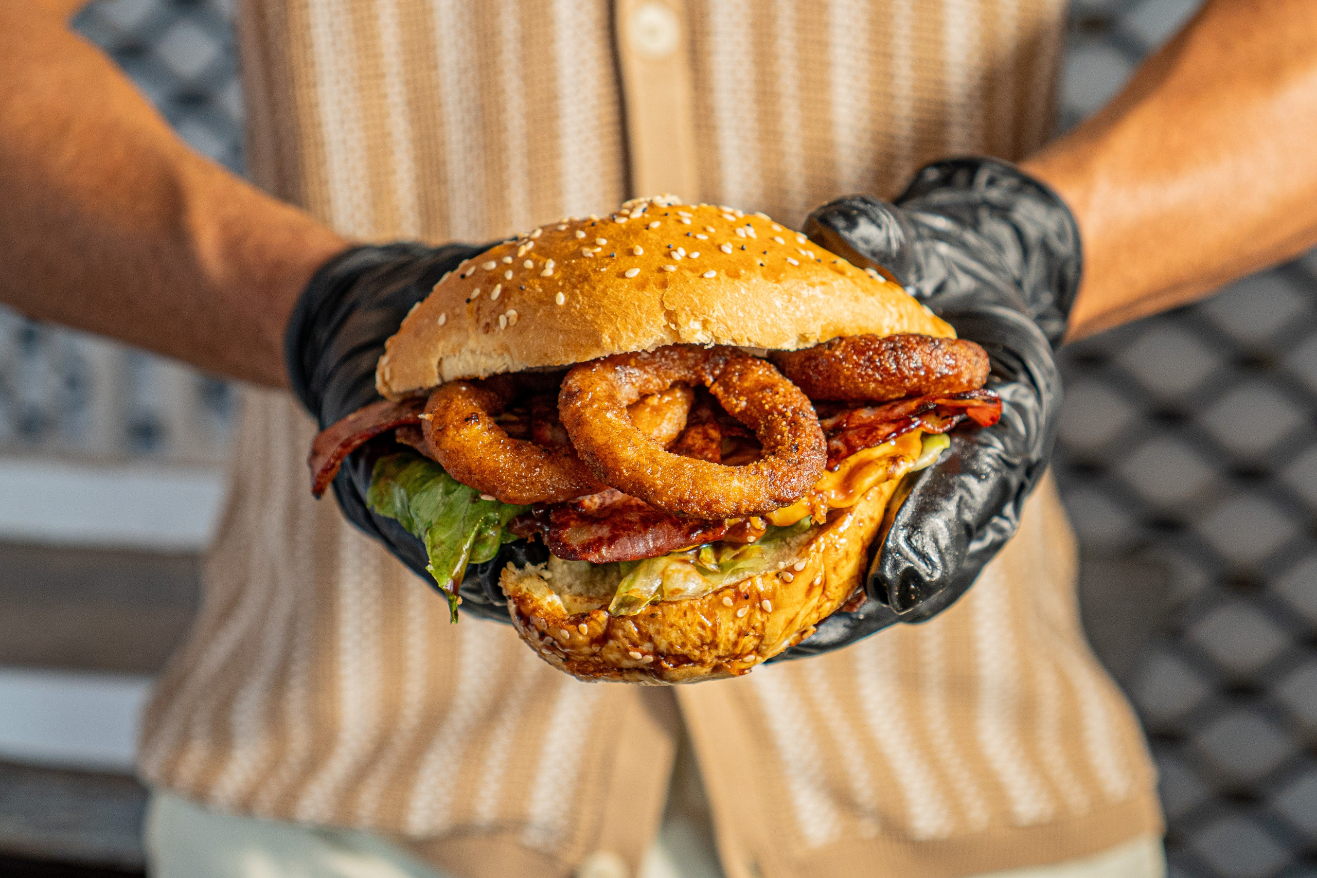 2 Burger. Frames by Giovani Braga