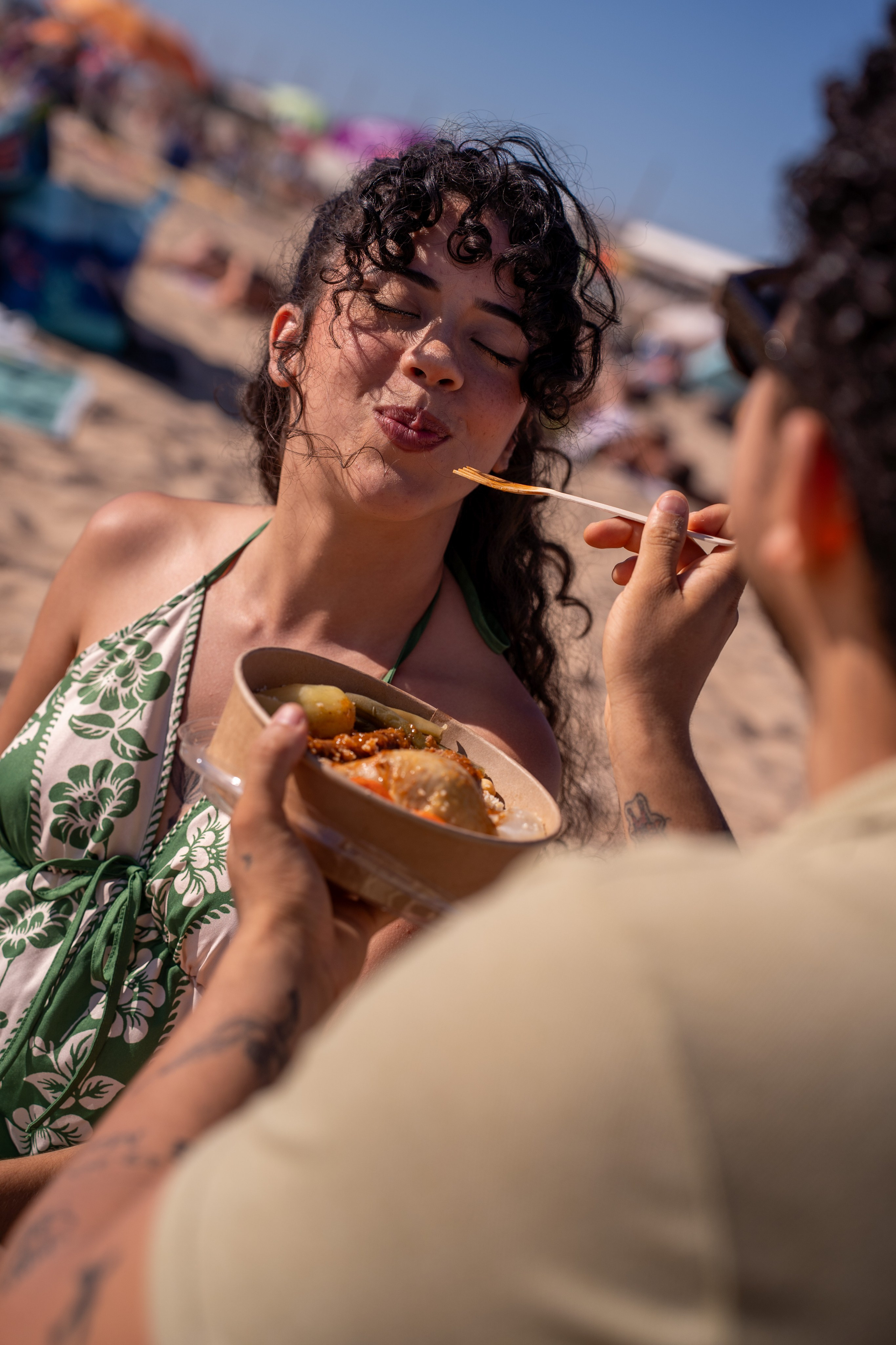 Oriental Bowls — Praia. Frames by Giovani Braga