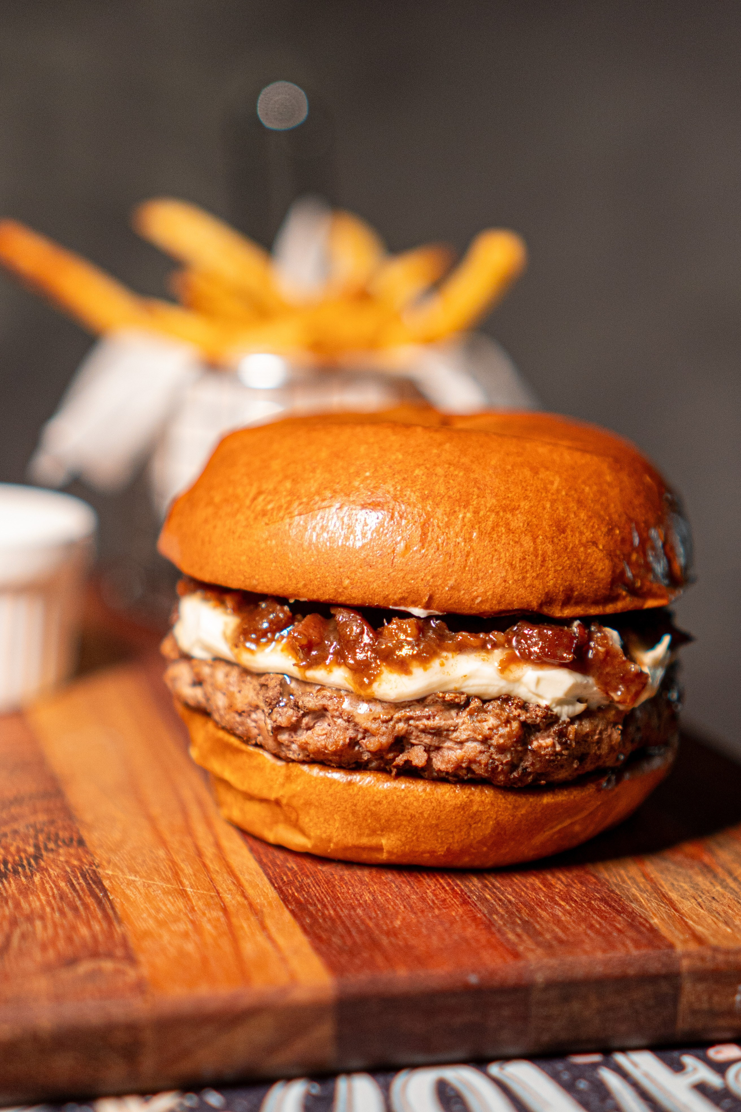 97 Burger. Frames by Giovani Braga