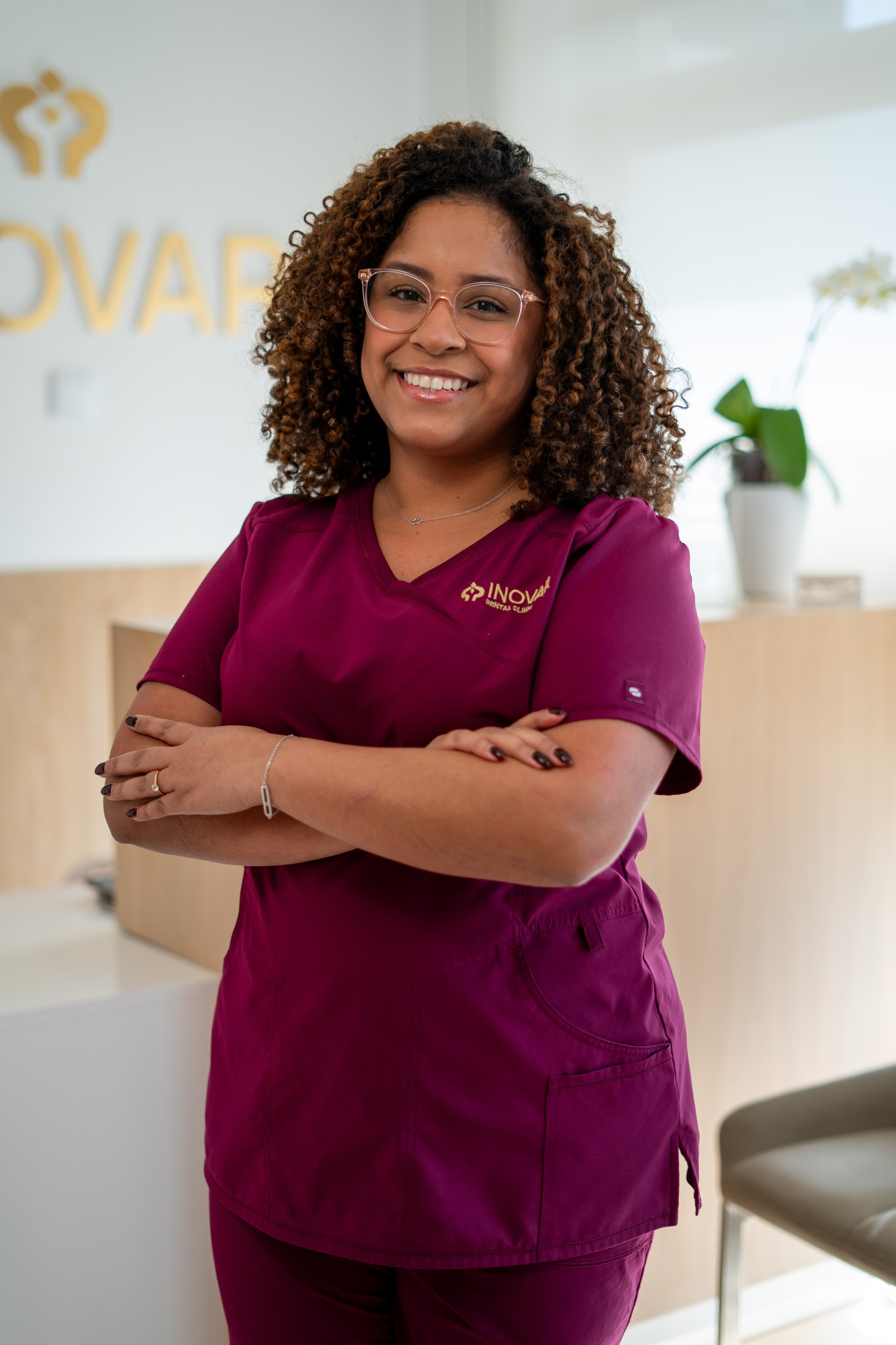 Posicionamento de marca — Inovar Dental Clinic. Frames by Giovani Braga