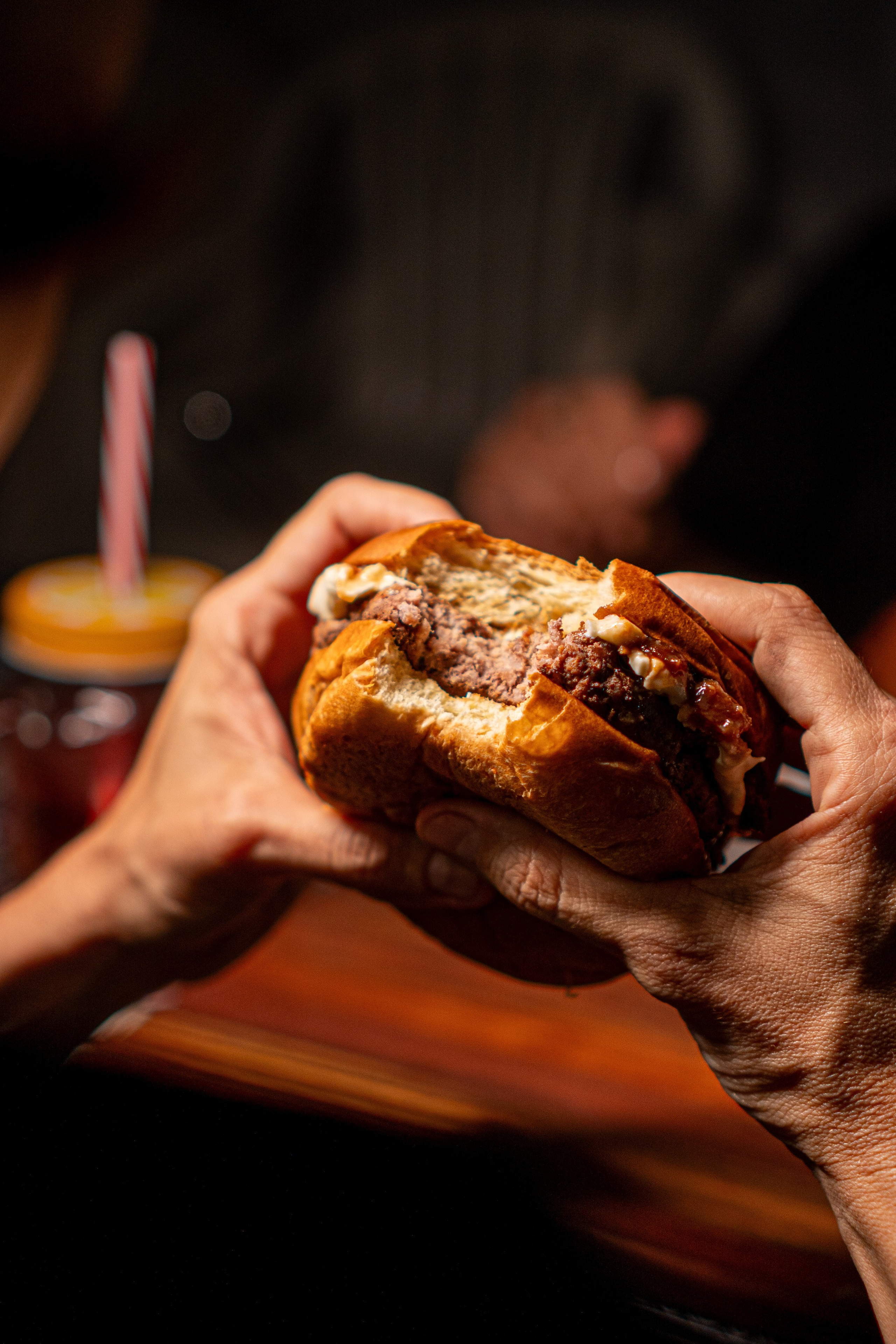 97 Burger. Frames by Giovani Braga
