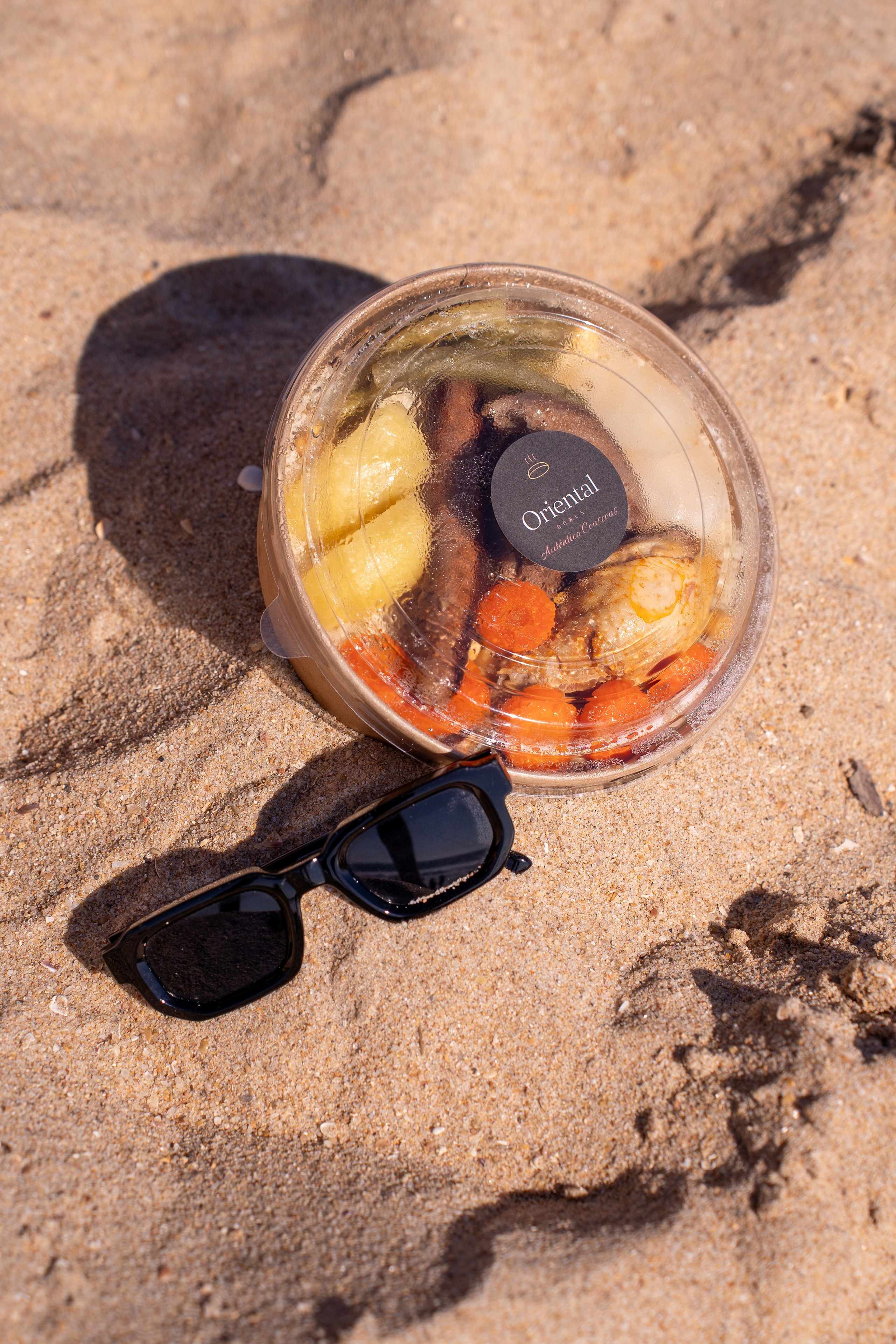 Oriental Bowls — Praia. Frames by Giovani Braga