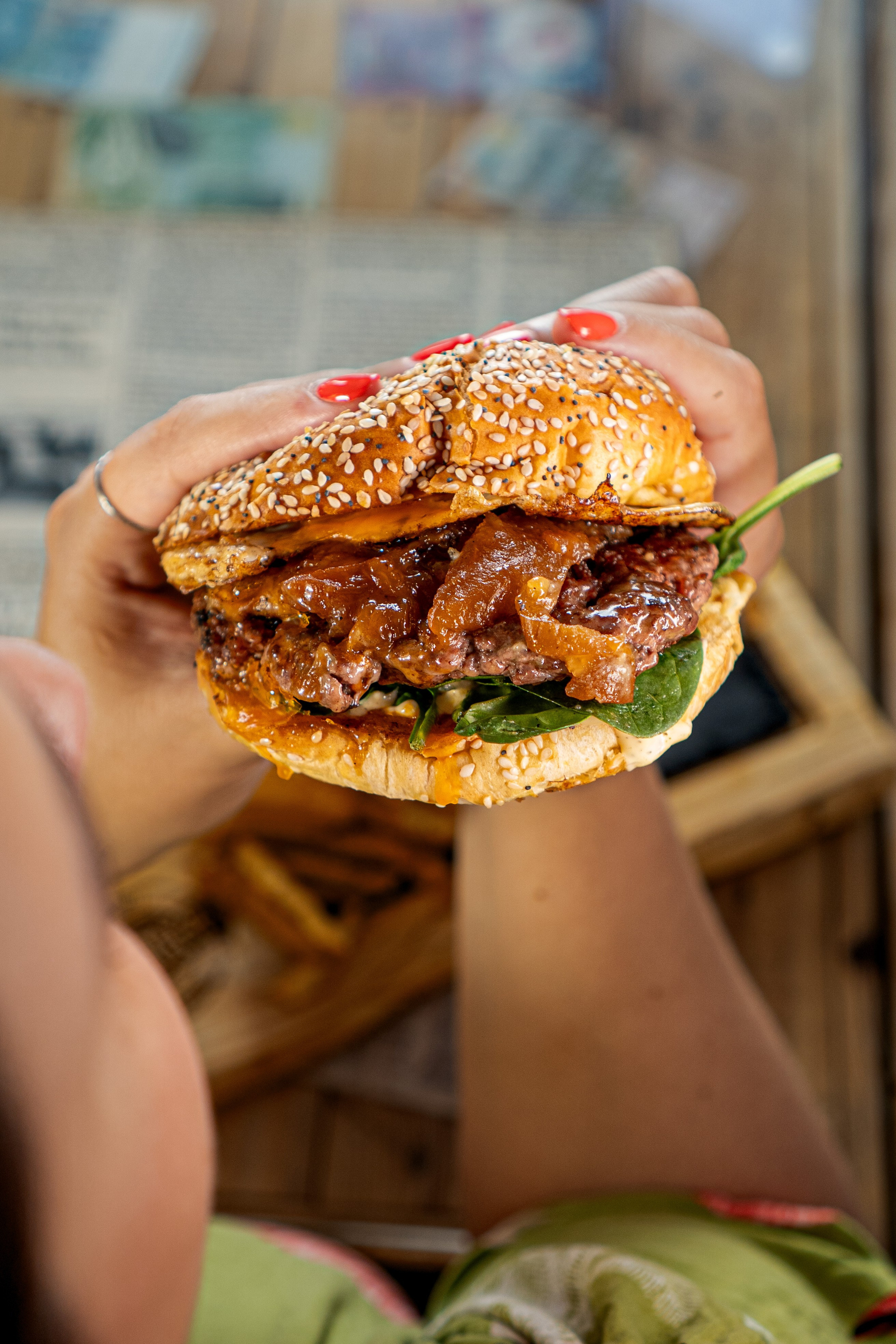 2 Burger. Frames by Giovani Braga