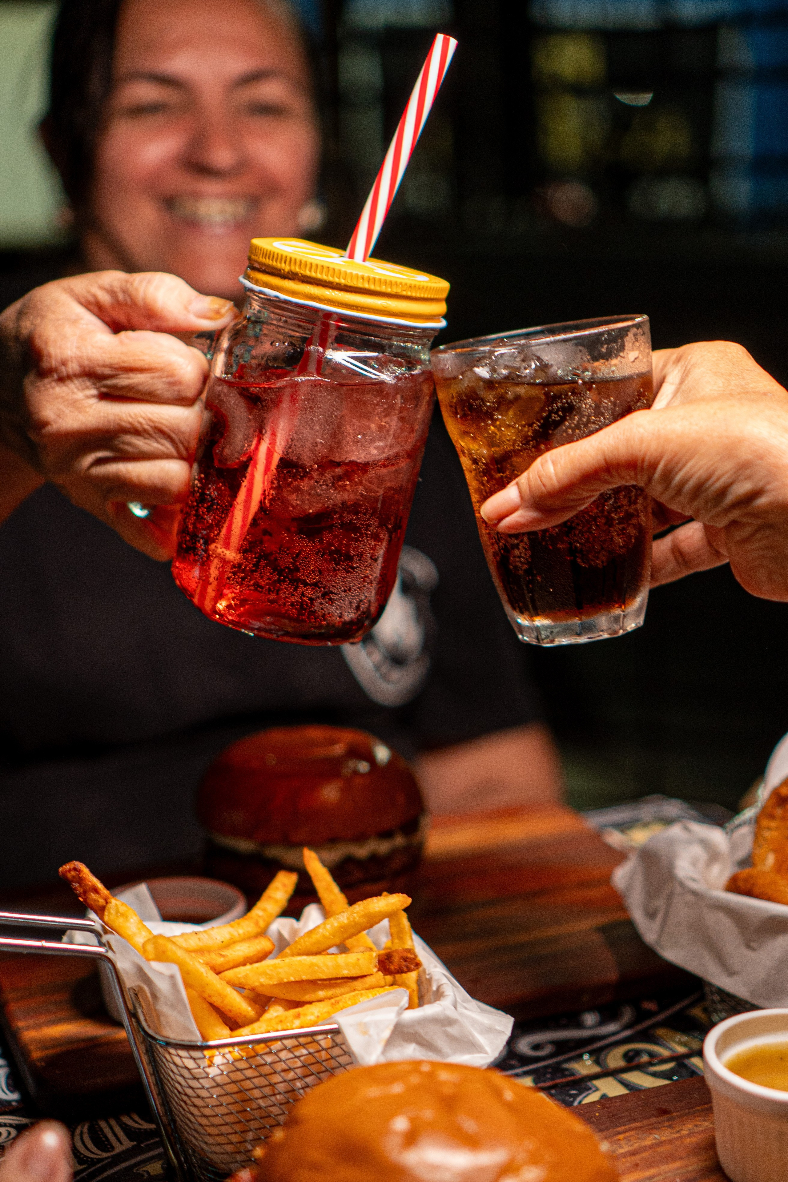 97 Burger. Frames by Giovani Braga