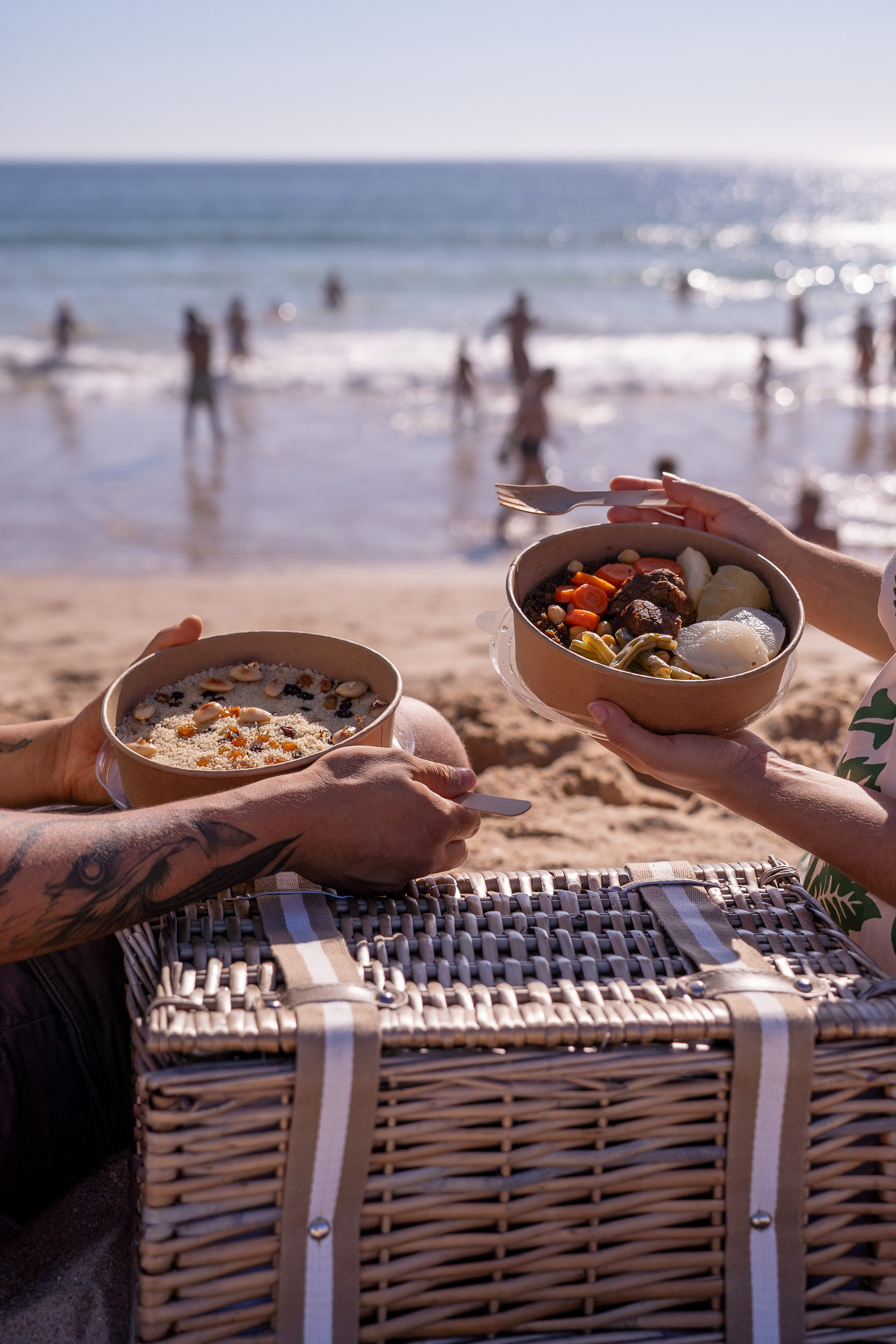 Oriental Bowls — Praia. Frames by Giovani Braga