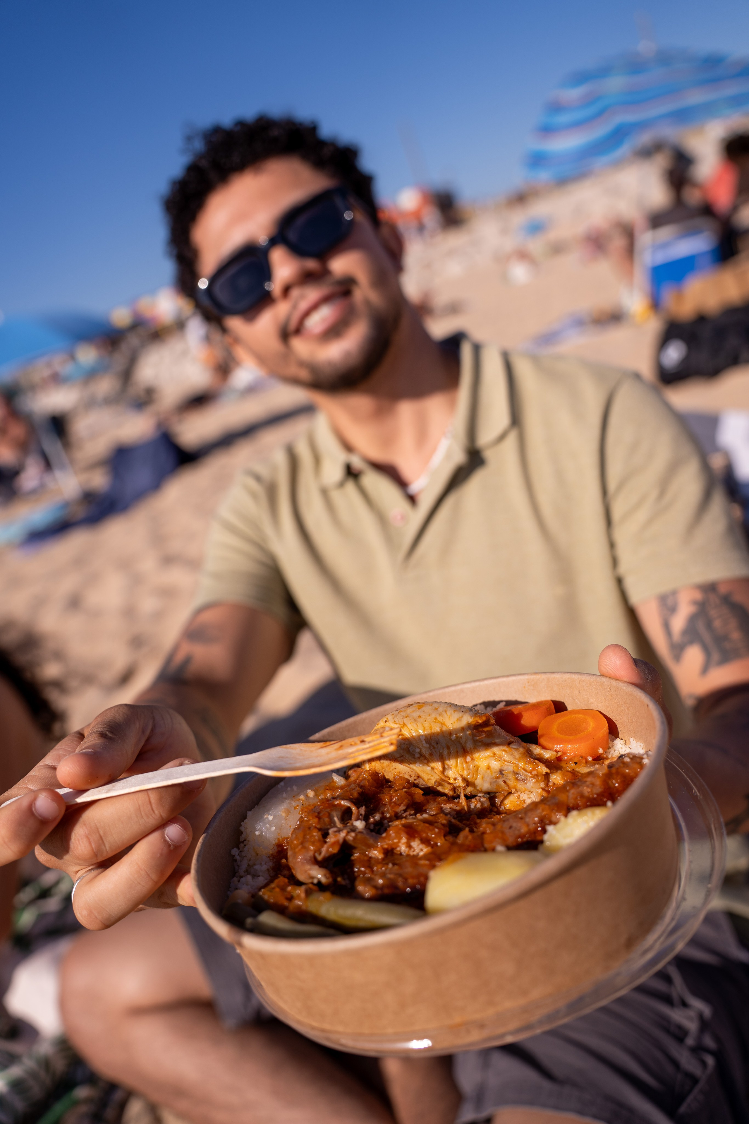 Oriental Bowls — Praia. Frames by Giovani Braga