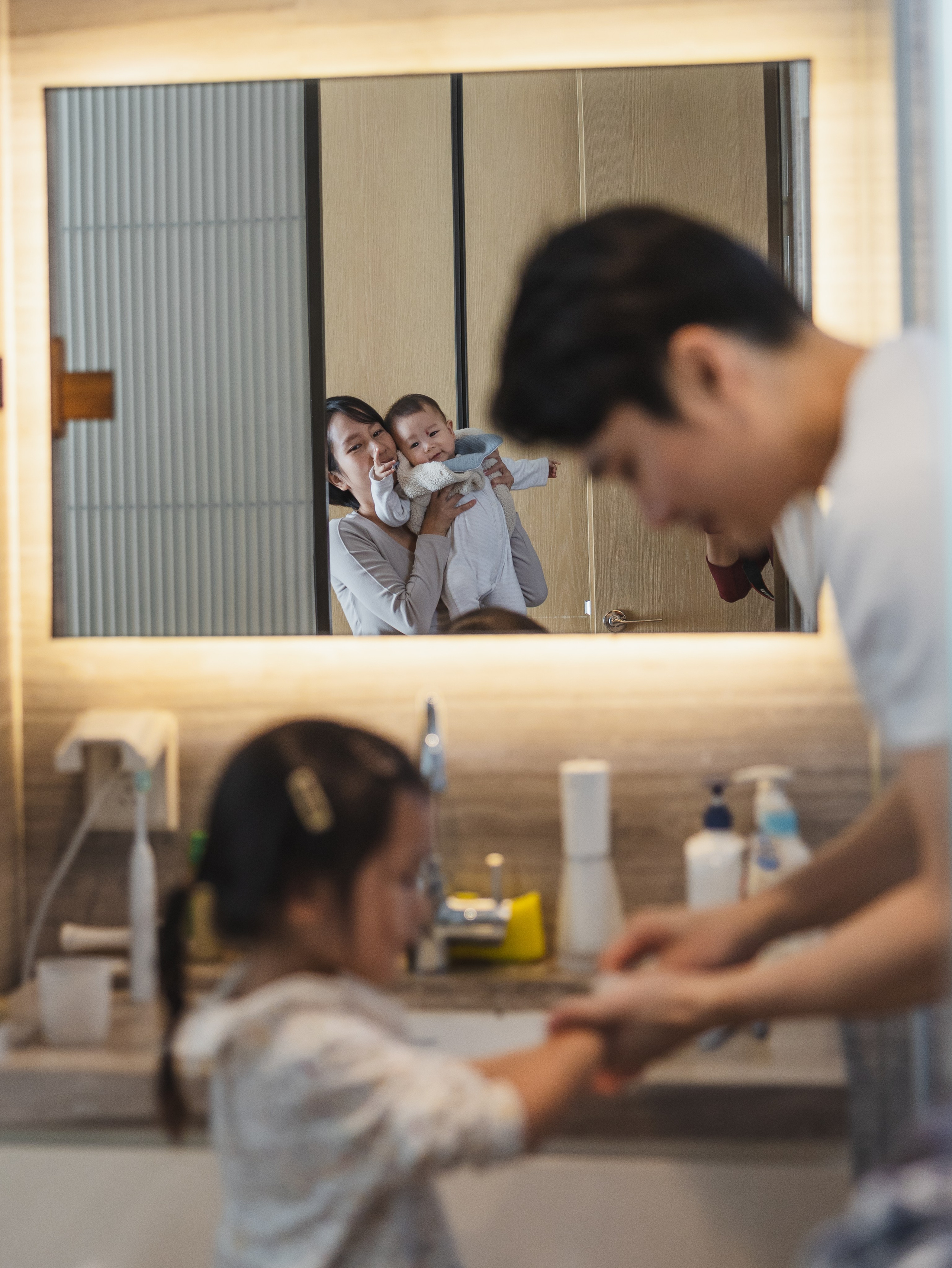 Family photograph in Shanghai. Shanghai Family Photographer Dora