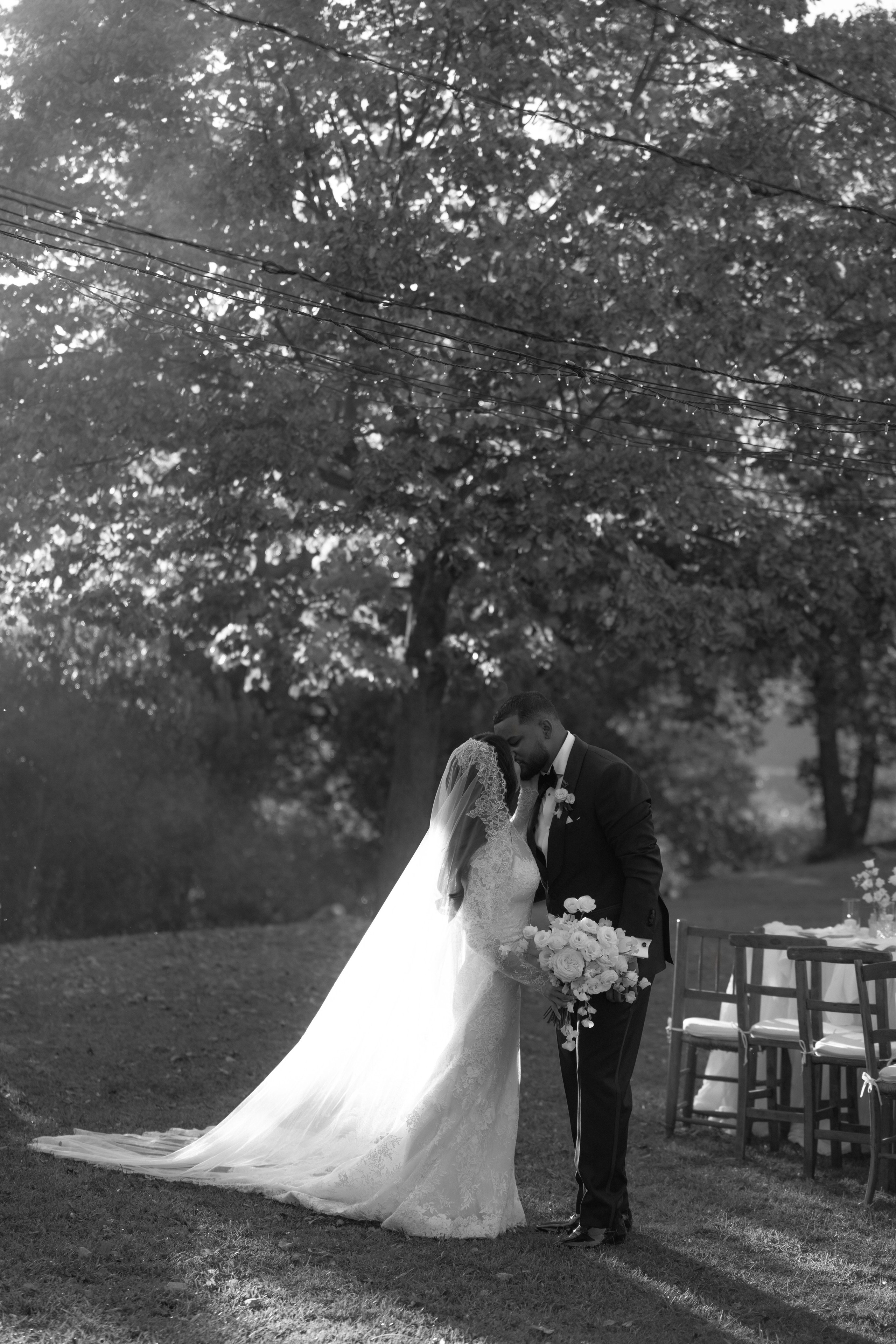 Mitcell&Melanie digital. Wedding photographer Italy