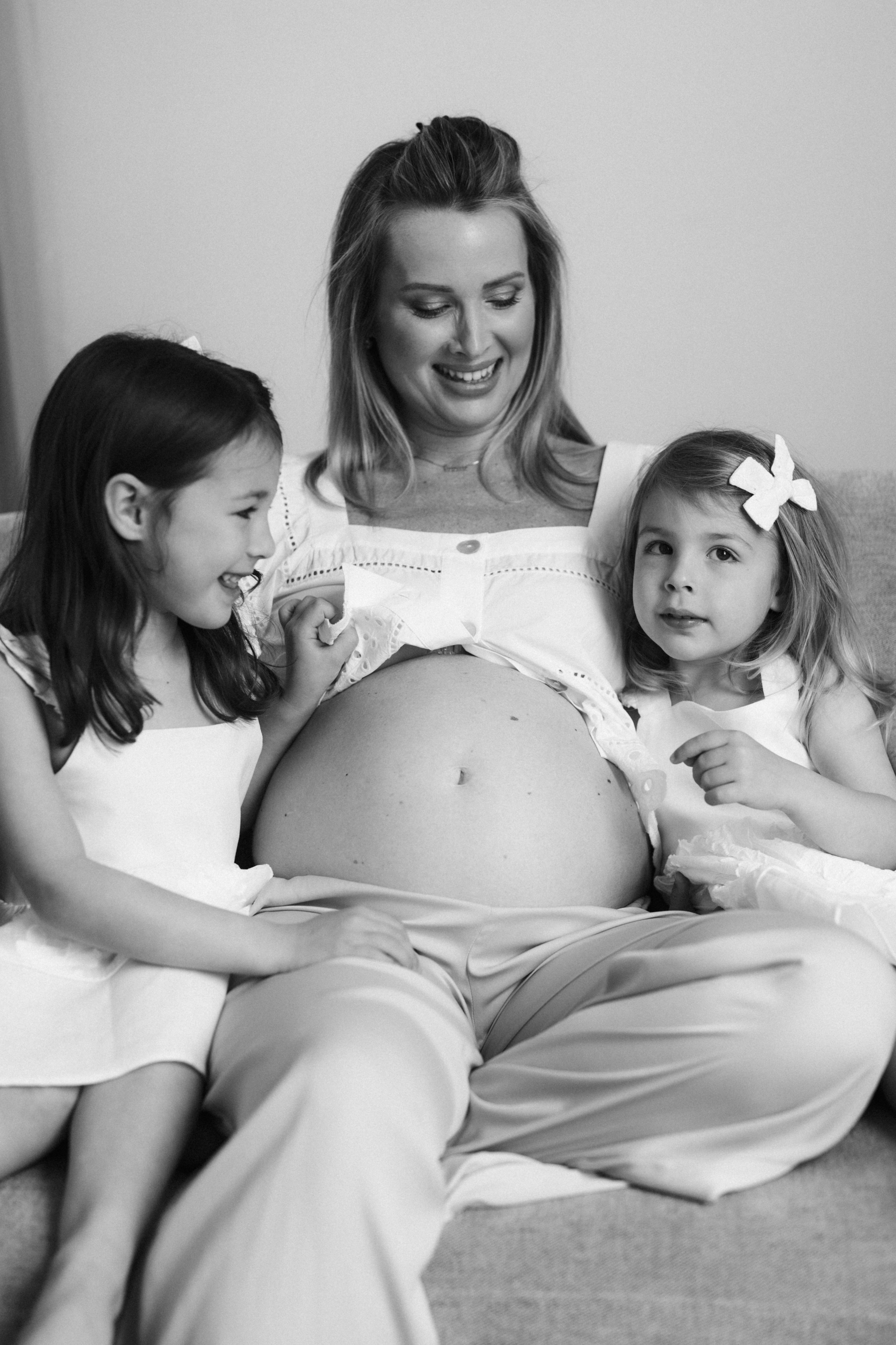 Emily. Modern maternity photographer in Long Island New York
