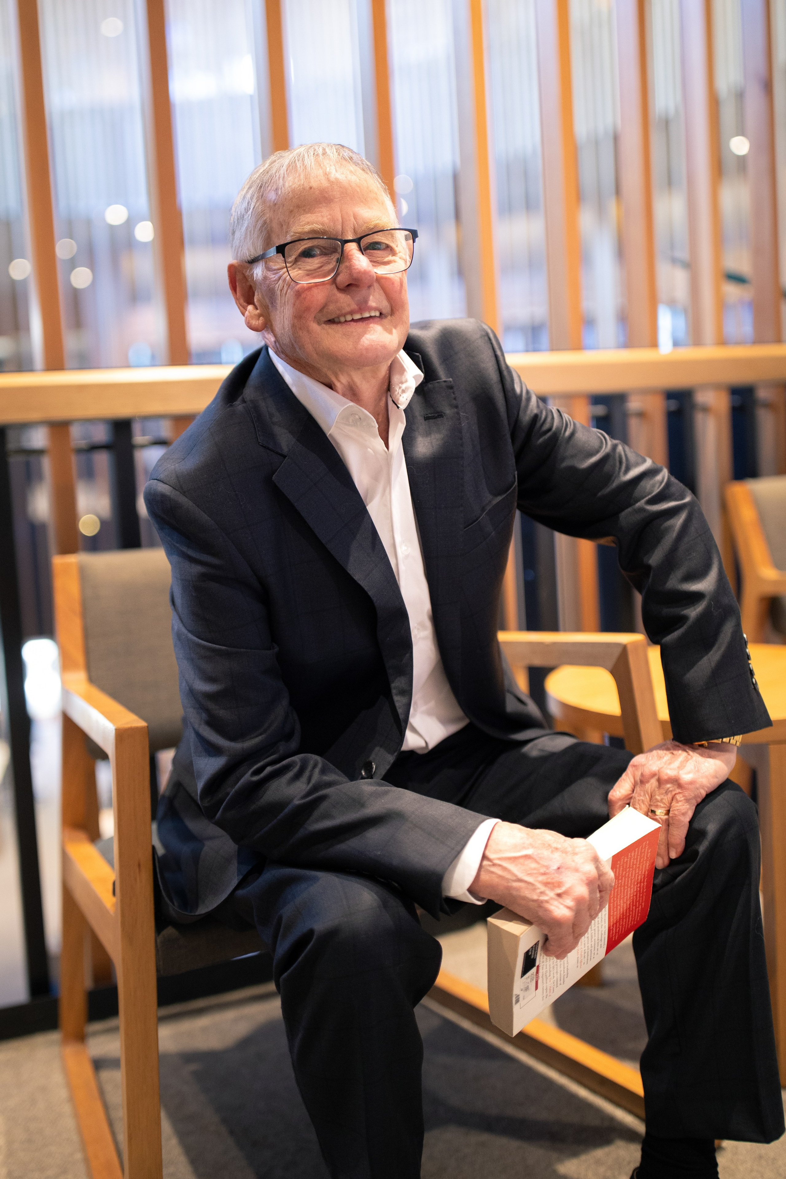 Ron Cole, Financial broker