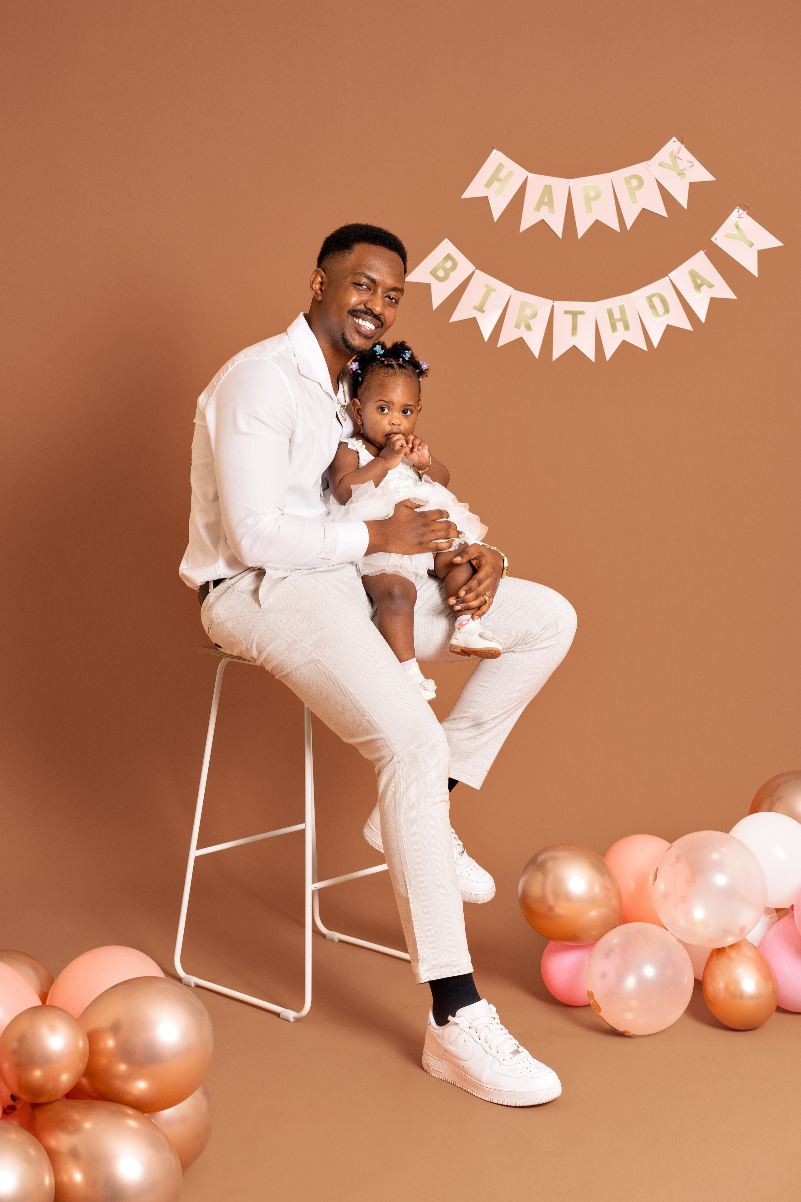 Cake smash Ariel. Welcome!