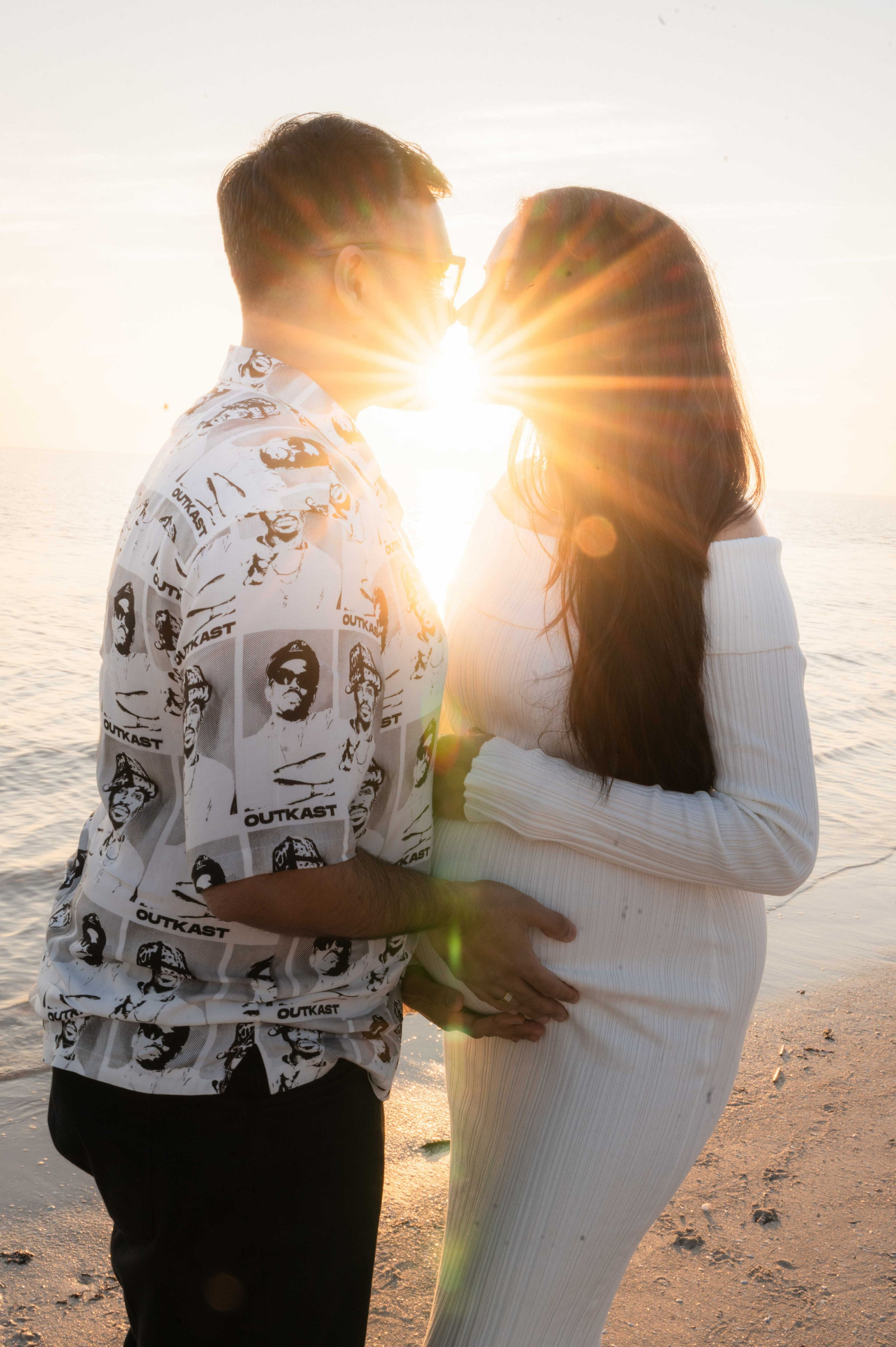 South East Melbourne Maternity Photographer | Coastal Sunset Sessions