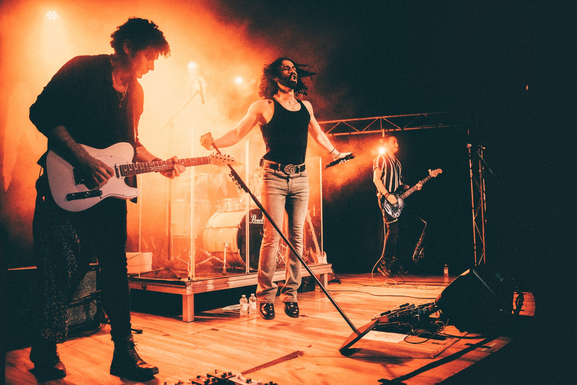 DENISDENIS — reportaje fotográfico del concierto en la Sala Marearock (Alicante) | FOTKAI