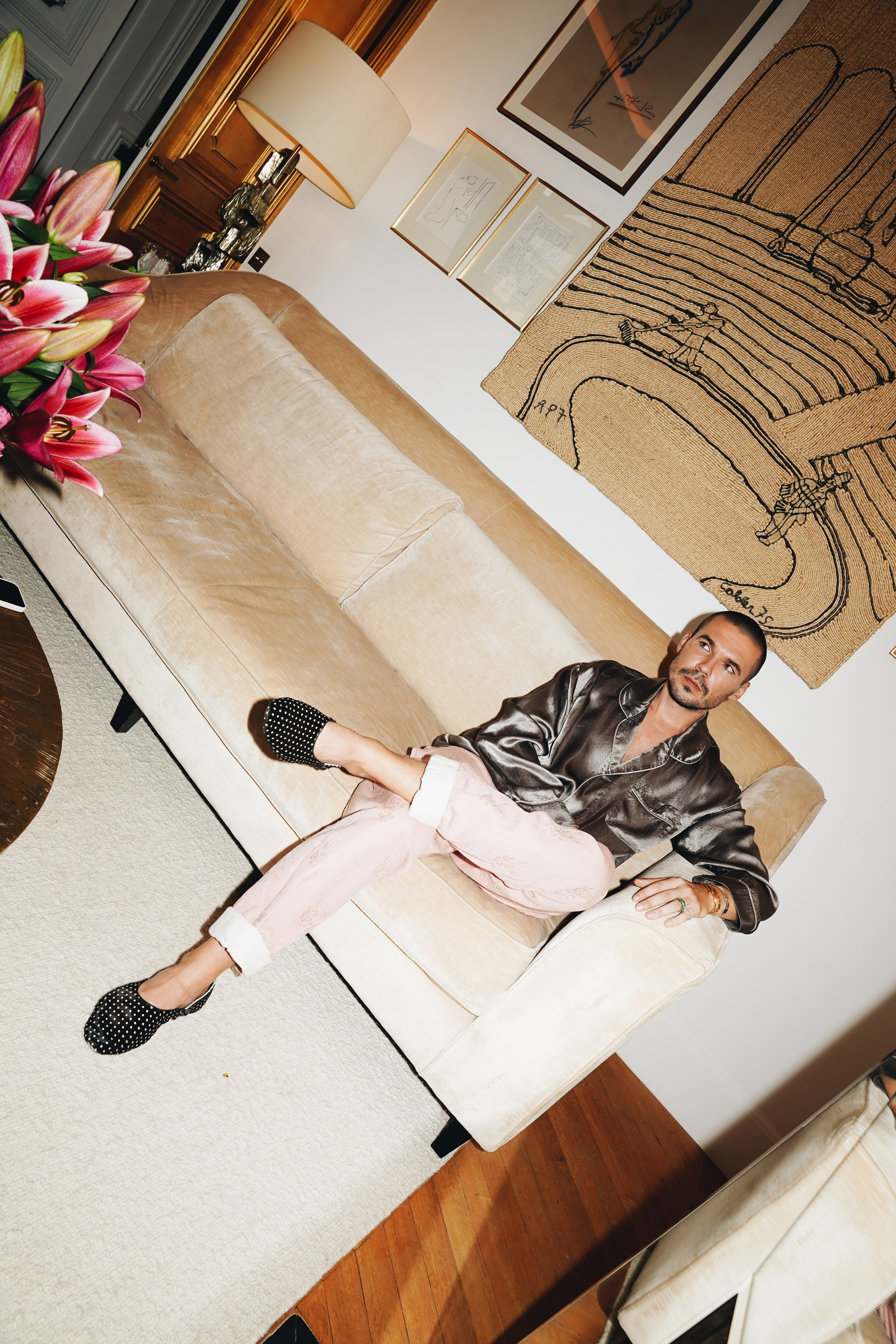 Maison Schiaparelli HAUTE COUTURE SS23 (PARIS). Anastasia Fedoseeva / The Street Pie — streetstyle photographer