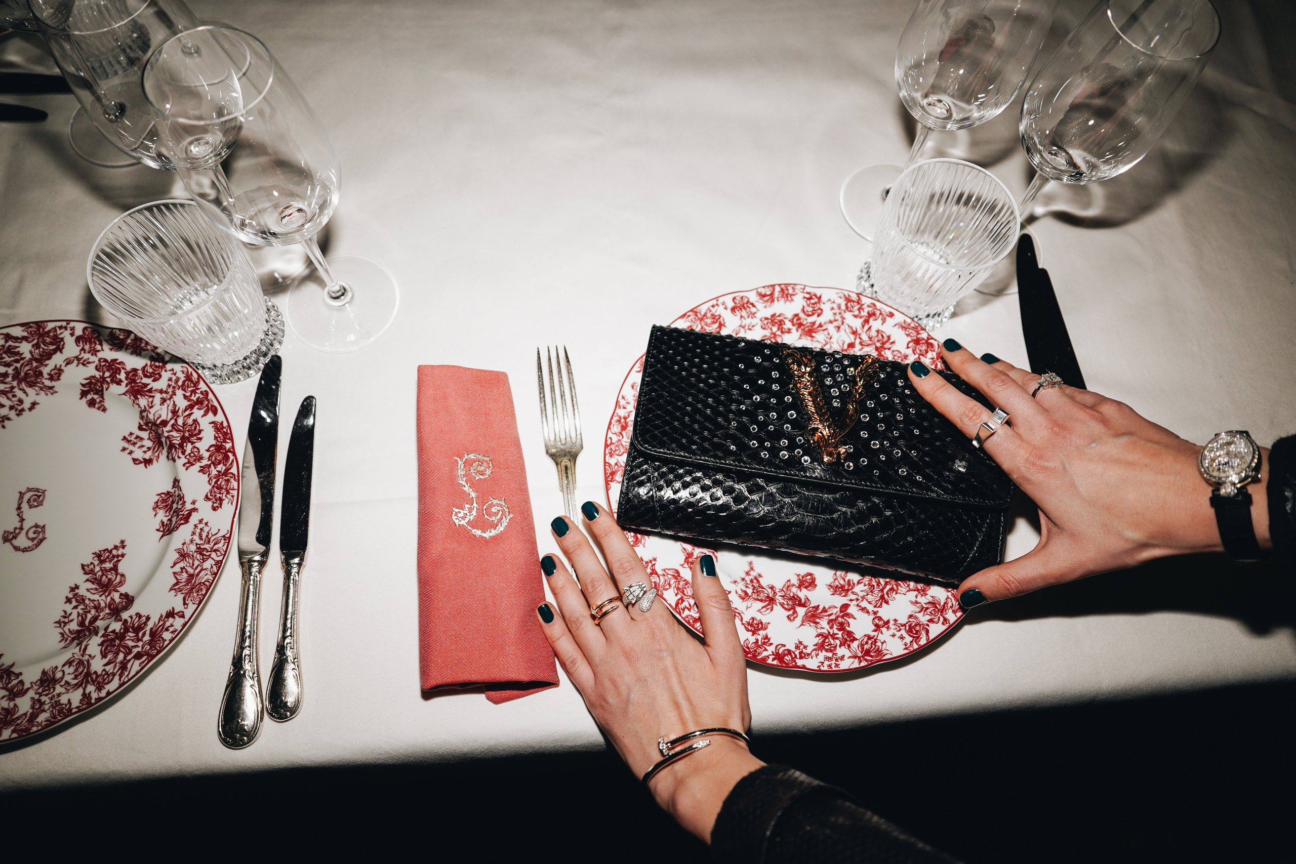 NIGHT IN LAPÉROUSE (PARIS). Anastasia Fedoseeva / The Street Pie — streetstyle photographer