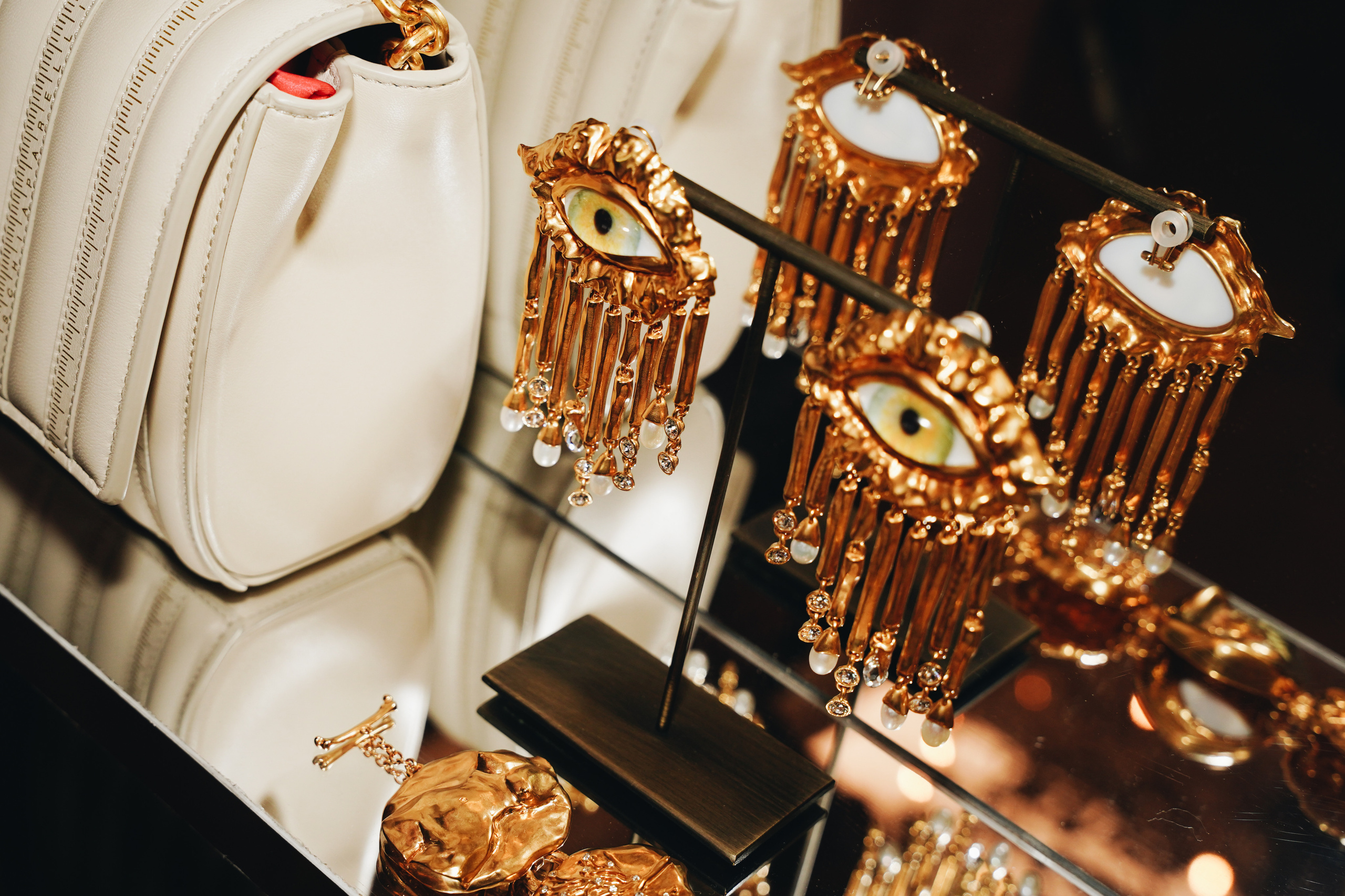 Maison Schiaparelli HAUTE COUTURE SS23 (PARIS). Anastasia Fedoseeva / The Street Pie — streetstyle photographer