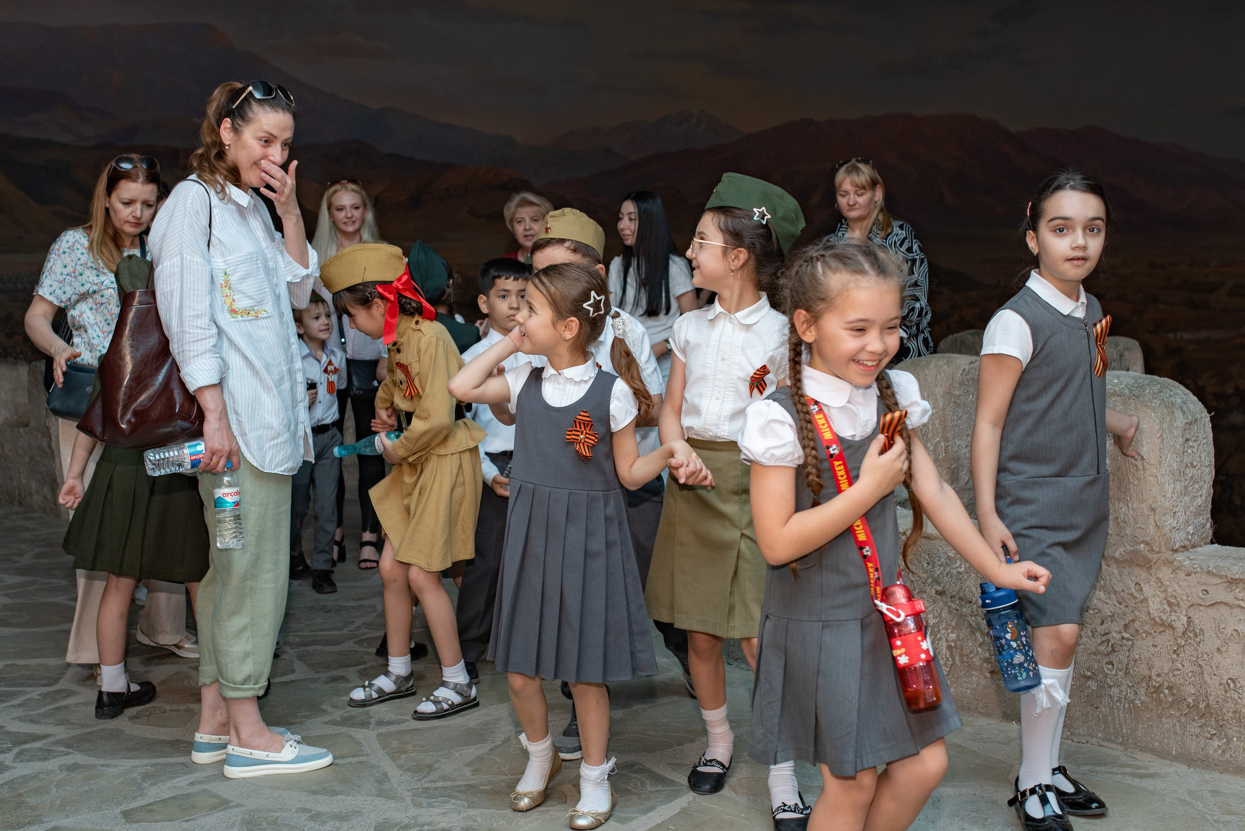 Вечный огонь 2"А» класс. Ваш фотограф в Ашхабаде Гамлет Осипов