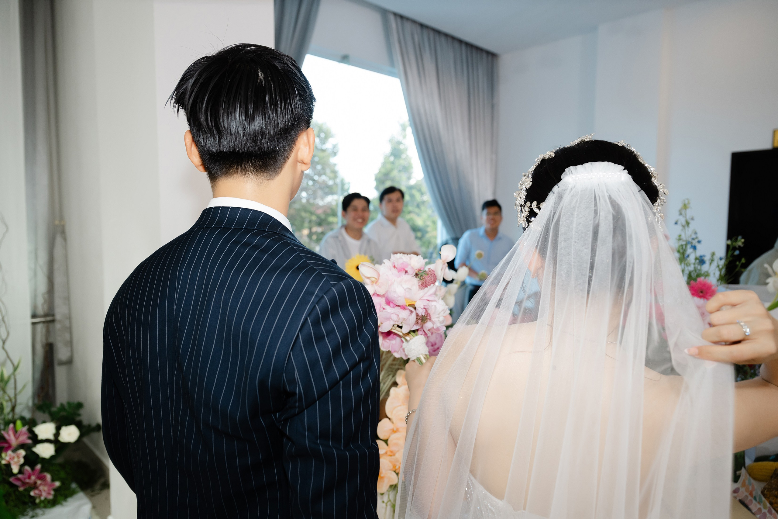 TOAN & VY / Wedding Journalism. Saigon Wedding Present | Art Beyond Moments