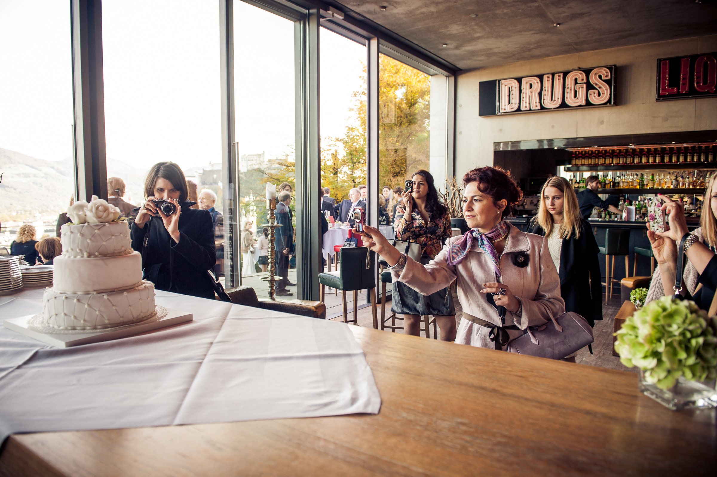 Traumhochzeit im Marmorsaal Schloss Mirabell - Salzburg. Hochzeitsfotograf München - Olga Boyko Hochzeitsreportage